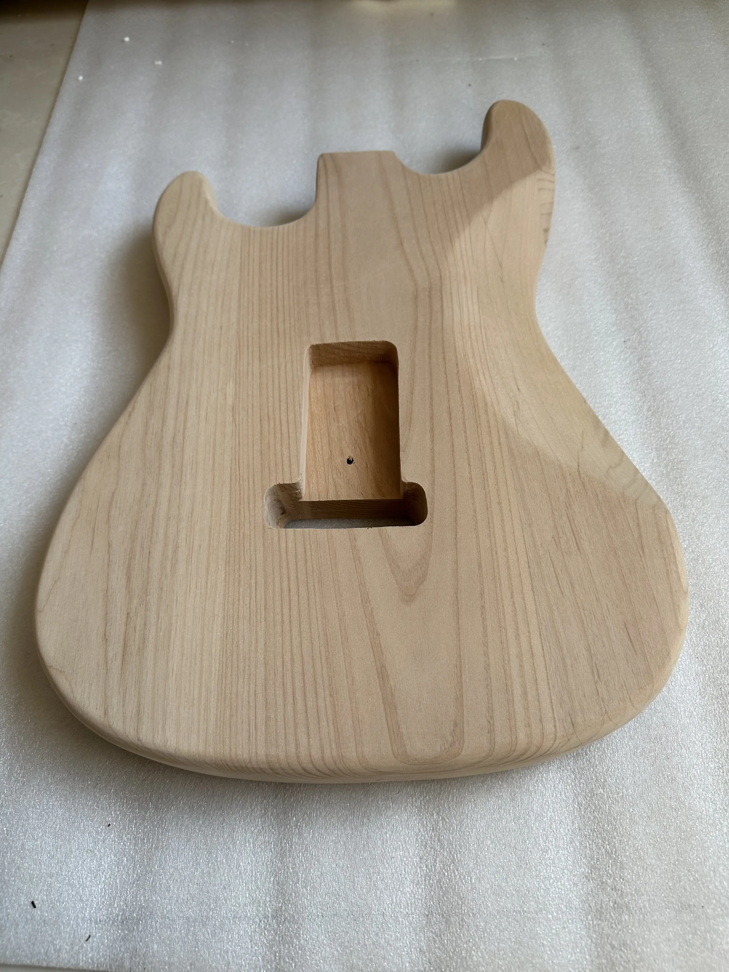 Unfinished Alder Wood ST Guitar Body HSH Can Be for SSS SSH Electric Guitar Building DIY Parts High Quality