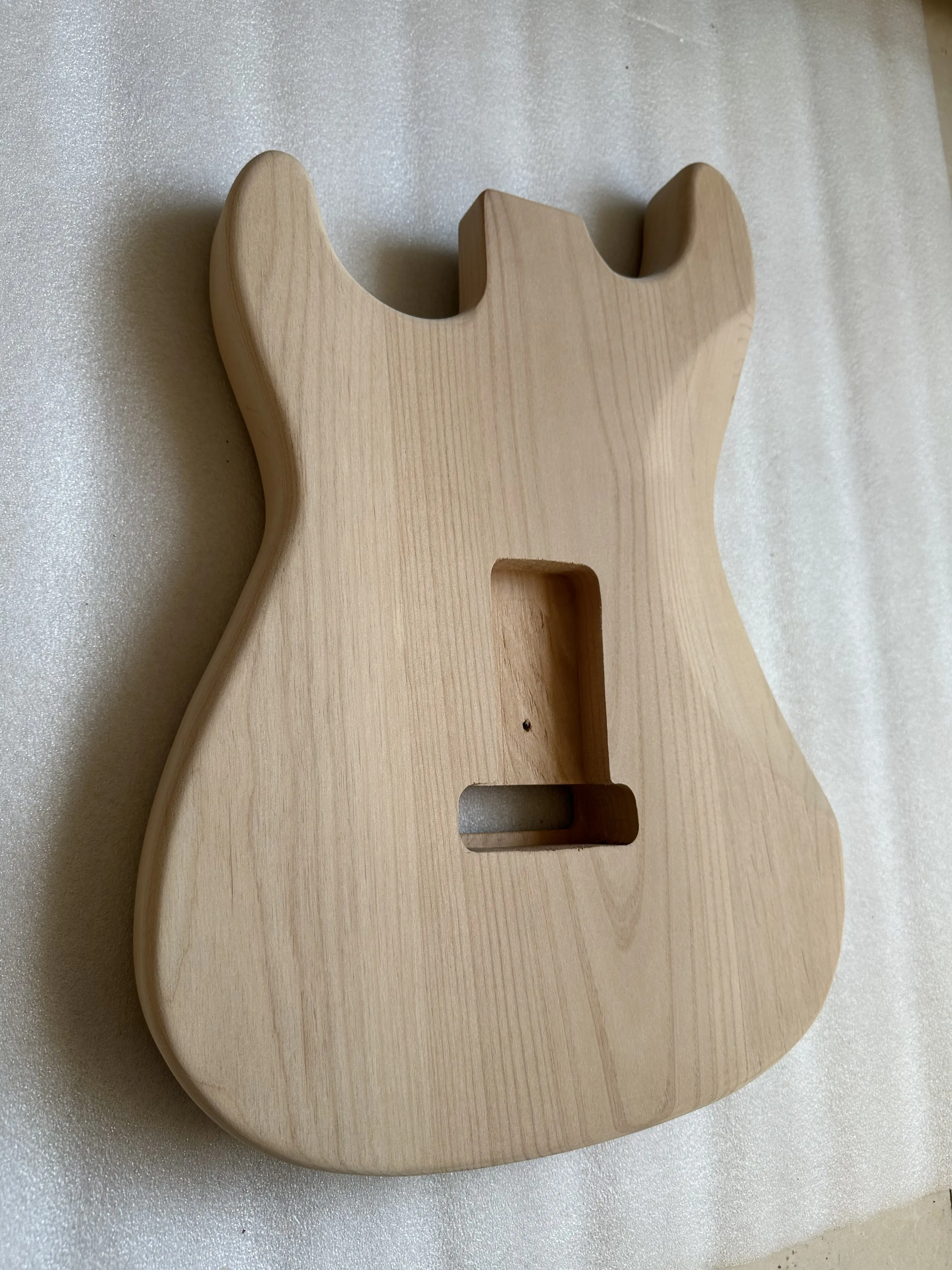 Unfinished Alder Wood ST Guitar Body HSH Can Be for SSS SSH Electric Guitar Building DIY Parts High Quality