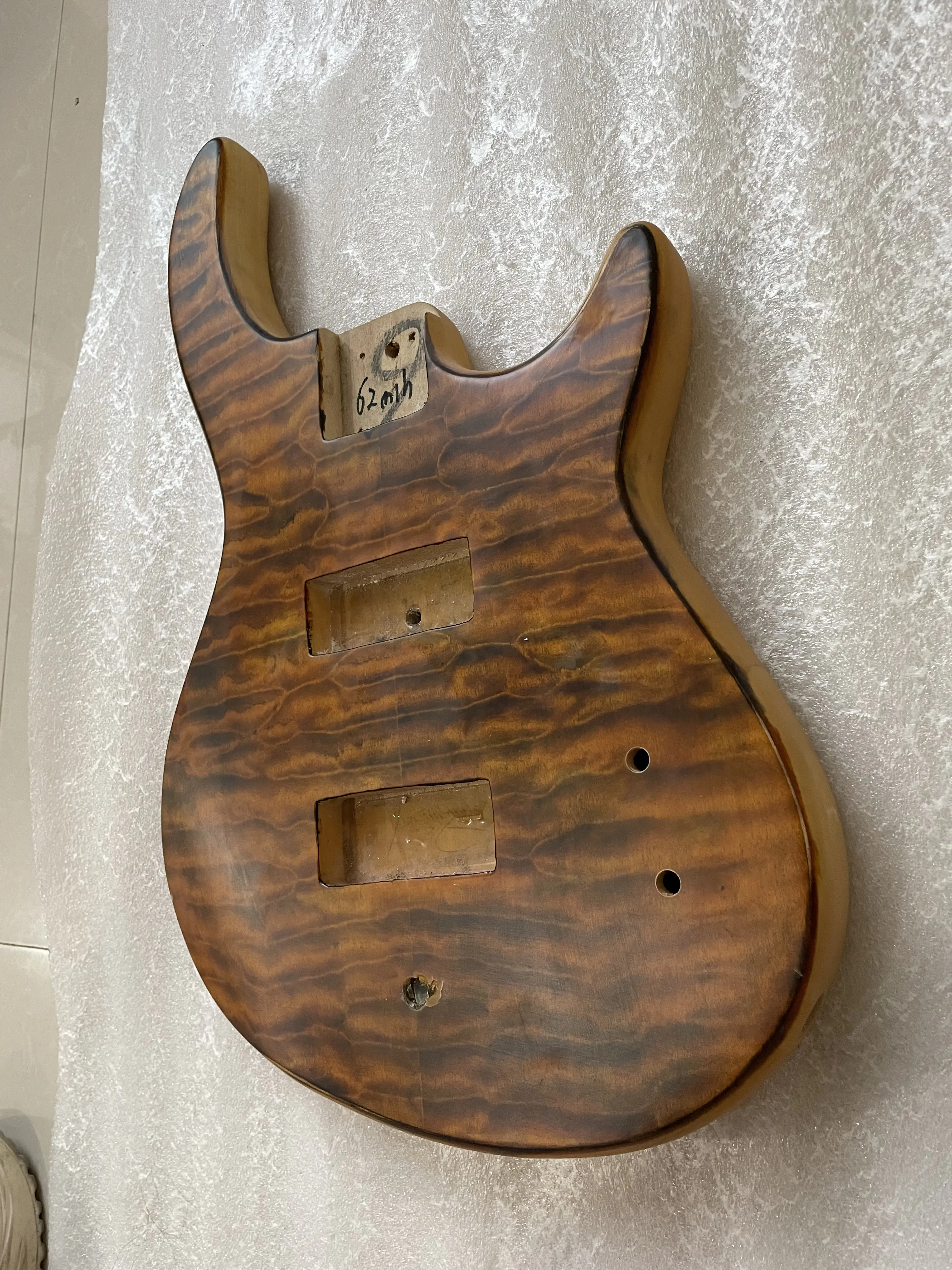 Custom Basswood Bass Guitar Body, 4 Strings, Finished, PJ Style, Costomized Beautiful Pattern Paint, DIY, Stock