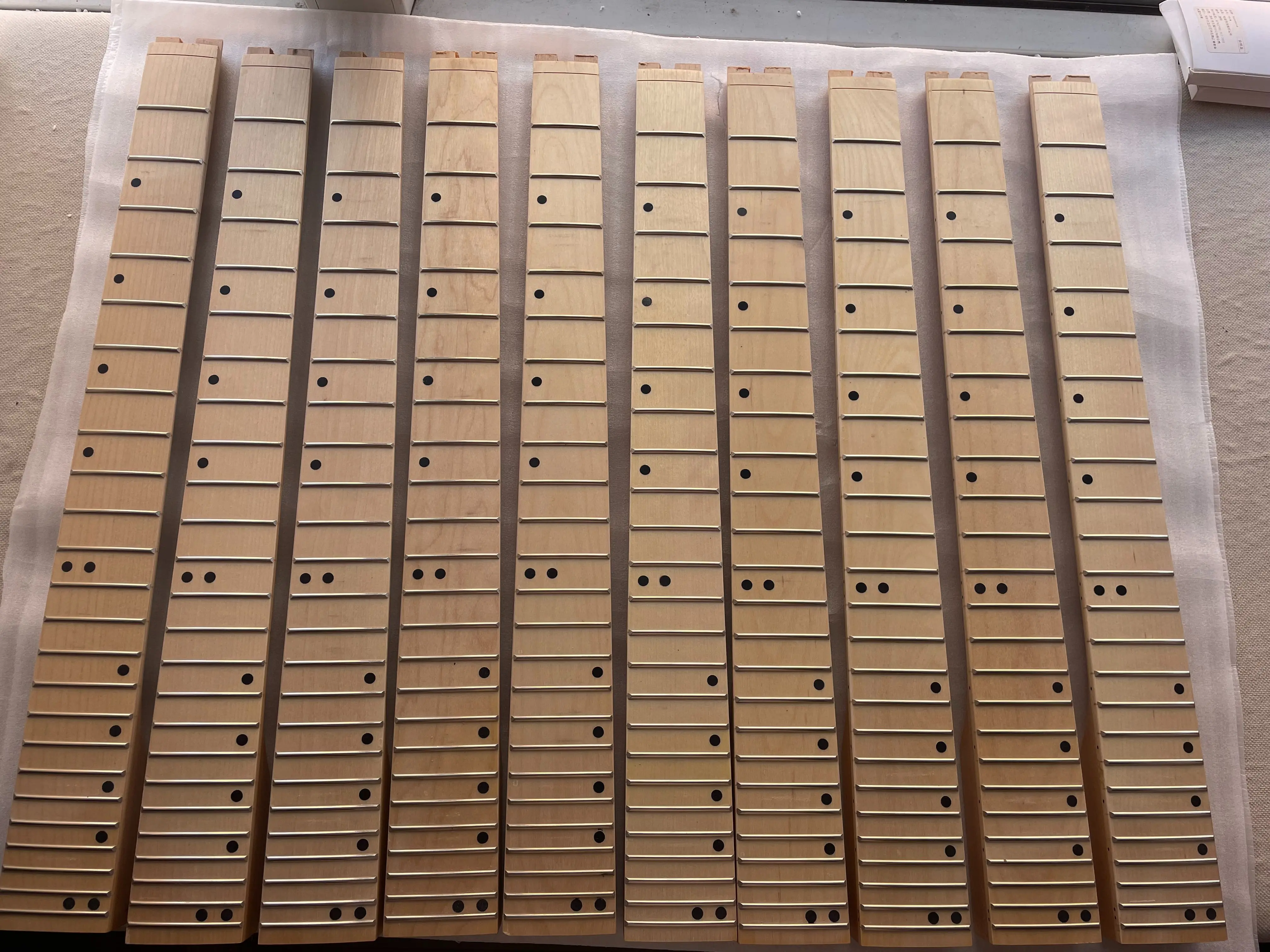 Semi-Finished Canadian Maple Fingerboard for Electric Guitar, 24 Frets, Headless Guitar Neck, Essencial Color, Real Photos