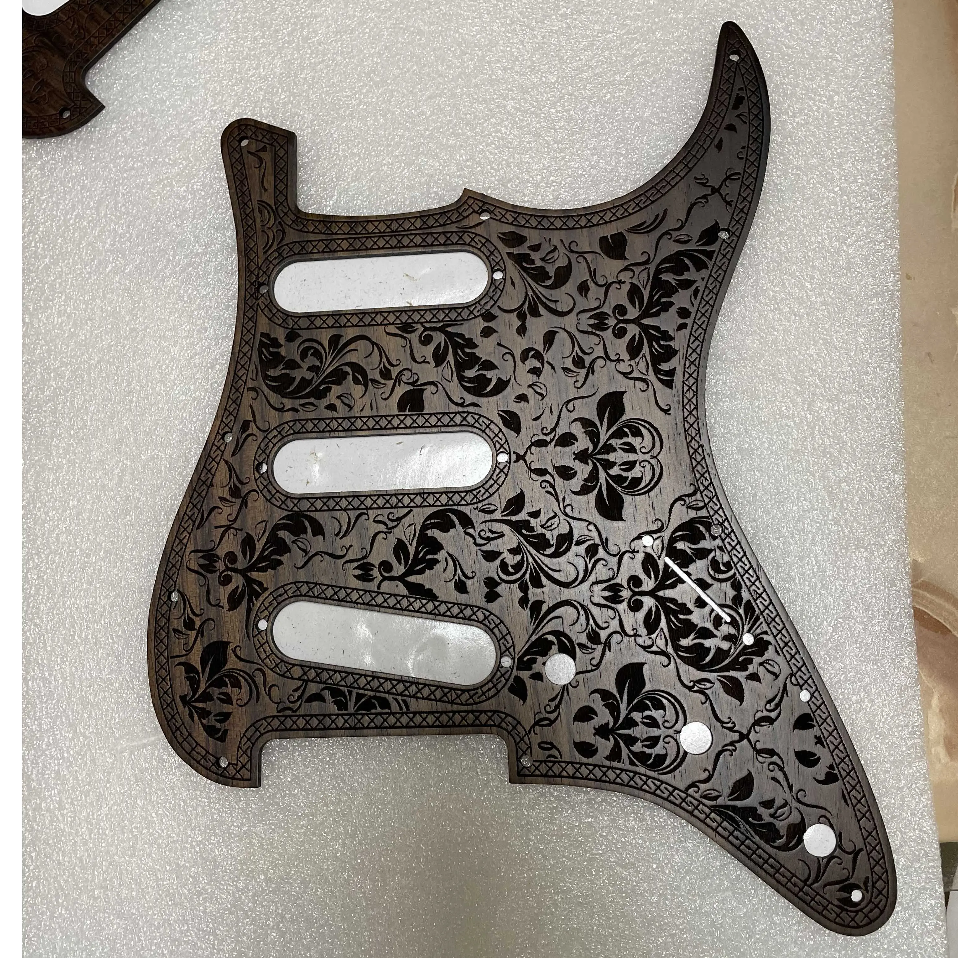 Beautiful Electric Guitar SSS Pickguard, Solid Rosewood,Carved Pattern,Guitar Plate,Scratch Pick Guard, Guitar Accessories, 1 Pc