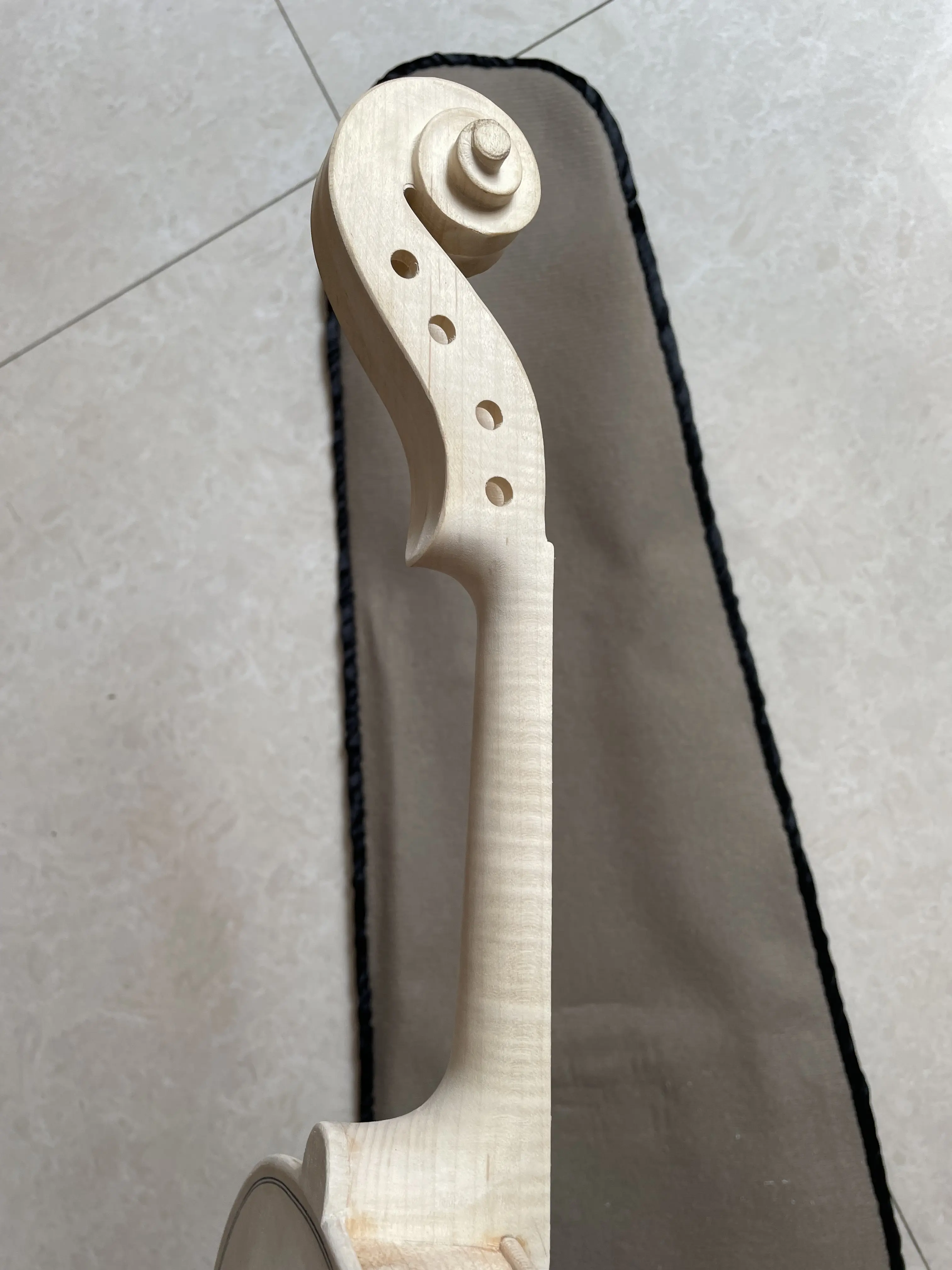 Violin Body and Neck and Fingerboard, Violin, White, Guarneri Model, 100% Hand Made, Blank, High Quality, Violin 4/4 ,Real Photo