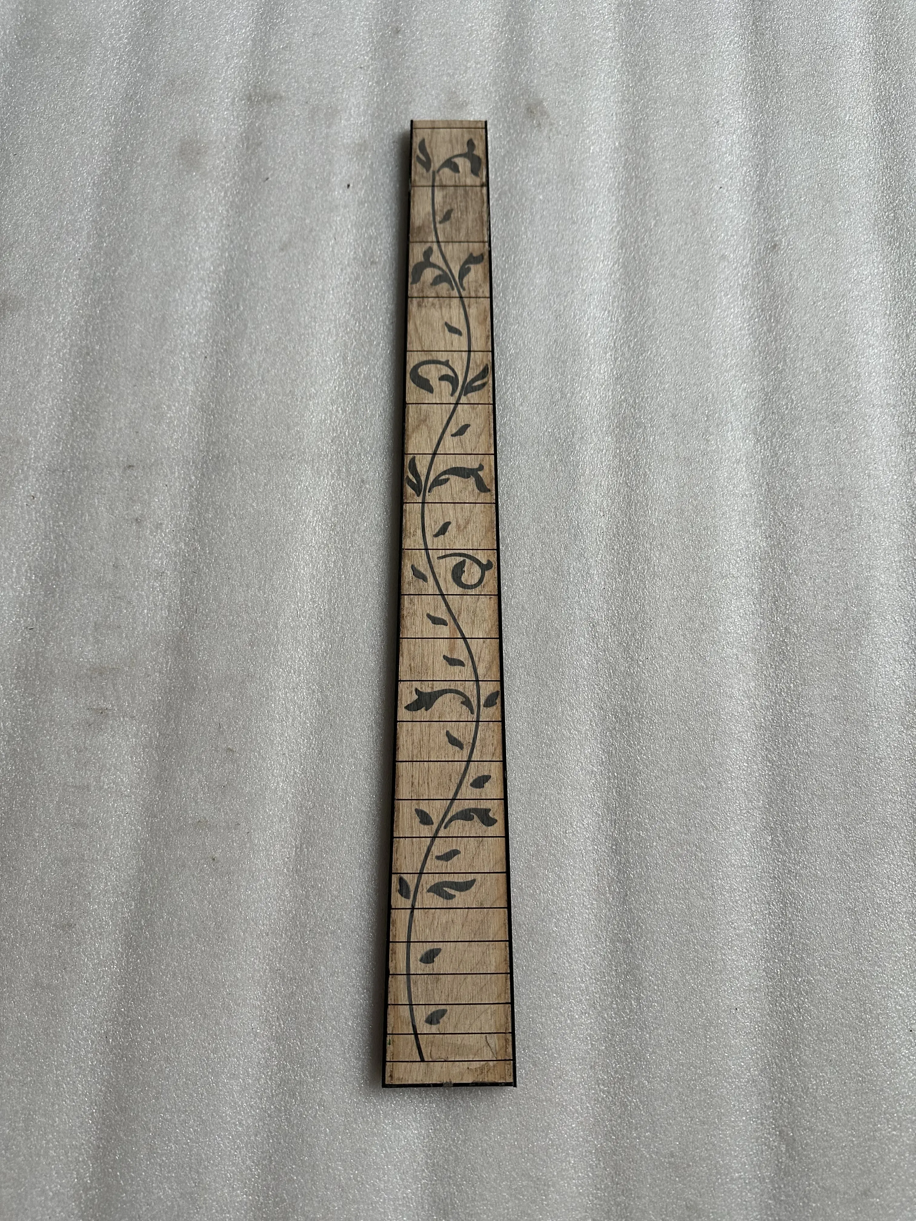 New Electric Guitar Unfinished Maple Fretboard Life Tree 24 fret 25.5 Inch Replacement Fingerboard Electric Guitar Parts