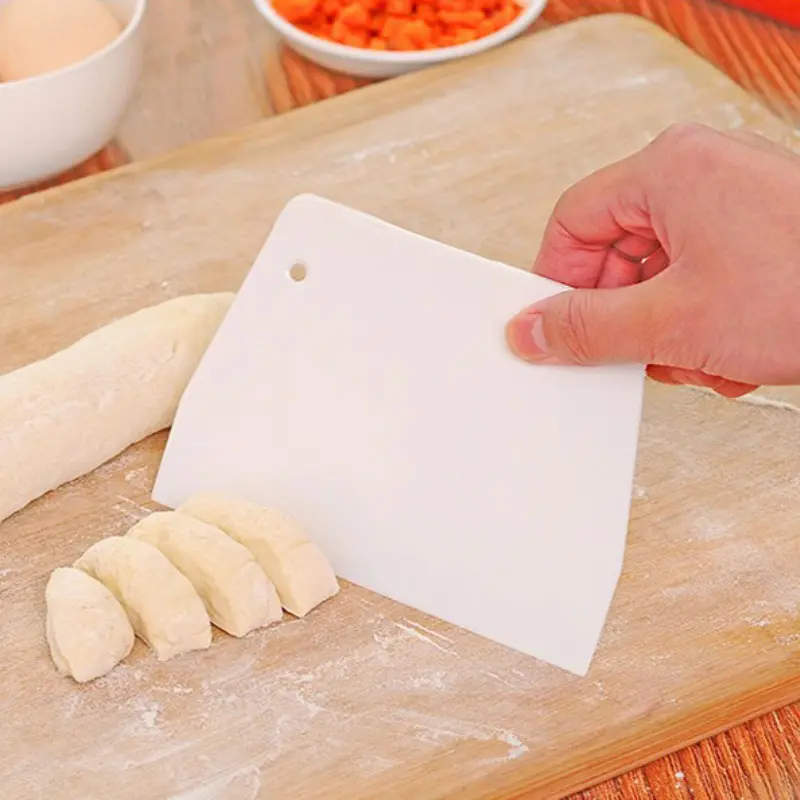 Pastry Cutter Plastic Cake Spatulas Dough Scraper Trapezoid Bread Pizza Fondant Tools Butter Knife Multiduty White Safe Bakeware