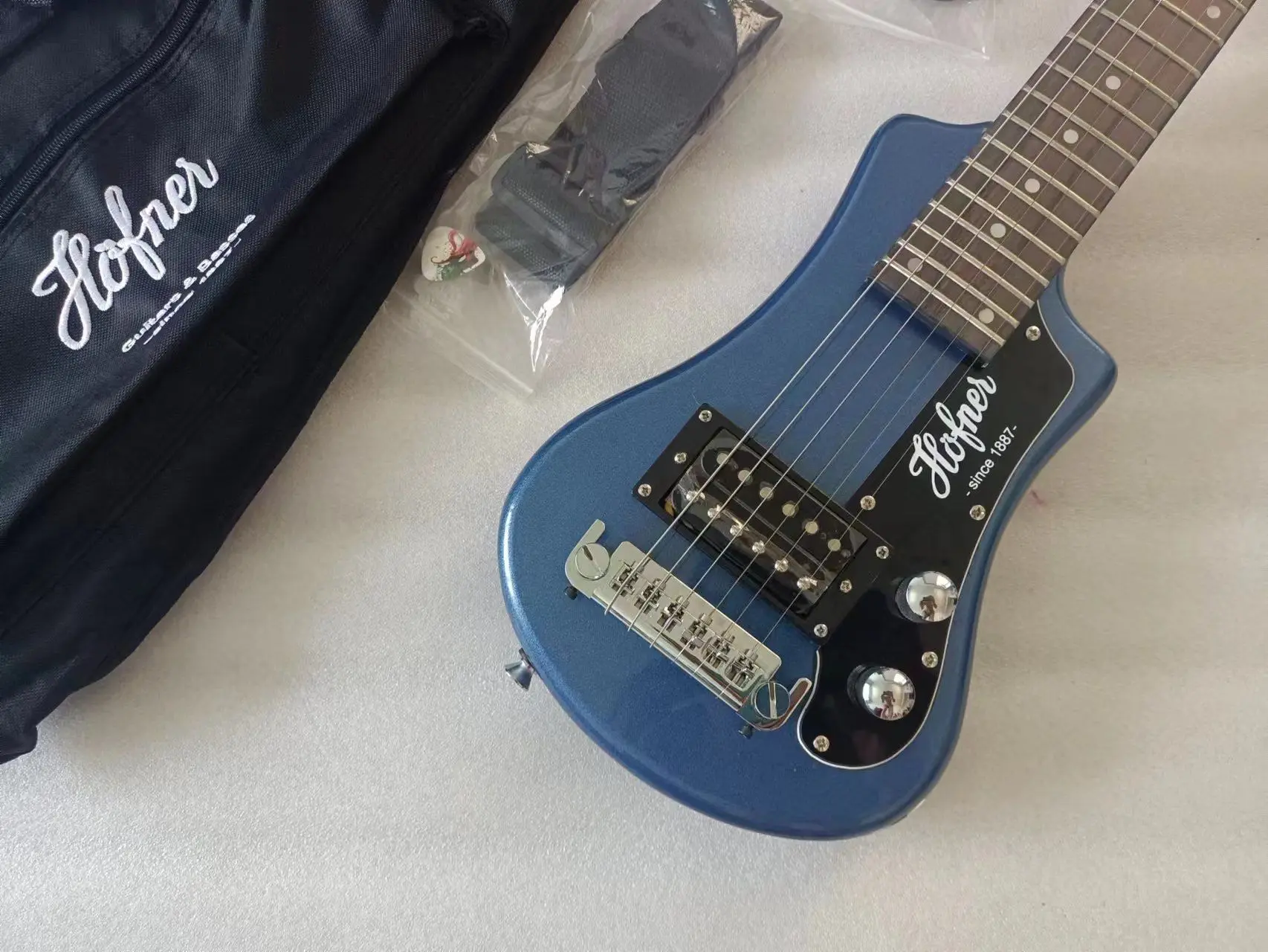 Mini Electric Guitar with Free Cotton Soft Bag, High Gloss Bling, Blue Color, Easy Taking Travel Guitar, 34 in, 6 Strings