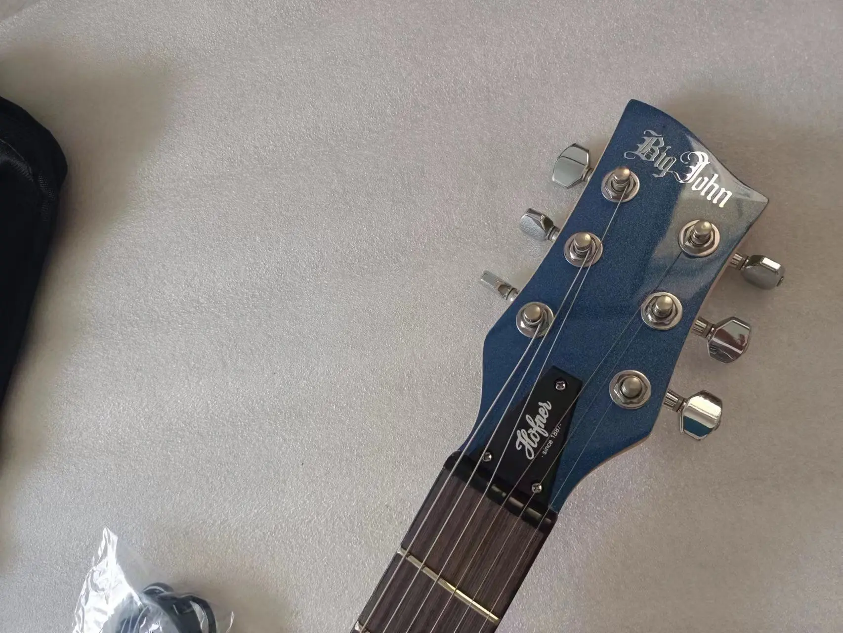 Mini Electric Guitar with Free Cotton Soft Bag, High Gloss Bling, Blue Color, Easy Taking Travel Guitar, 34 in, 6 Strings