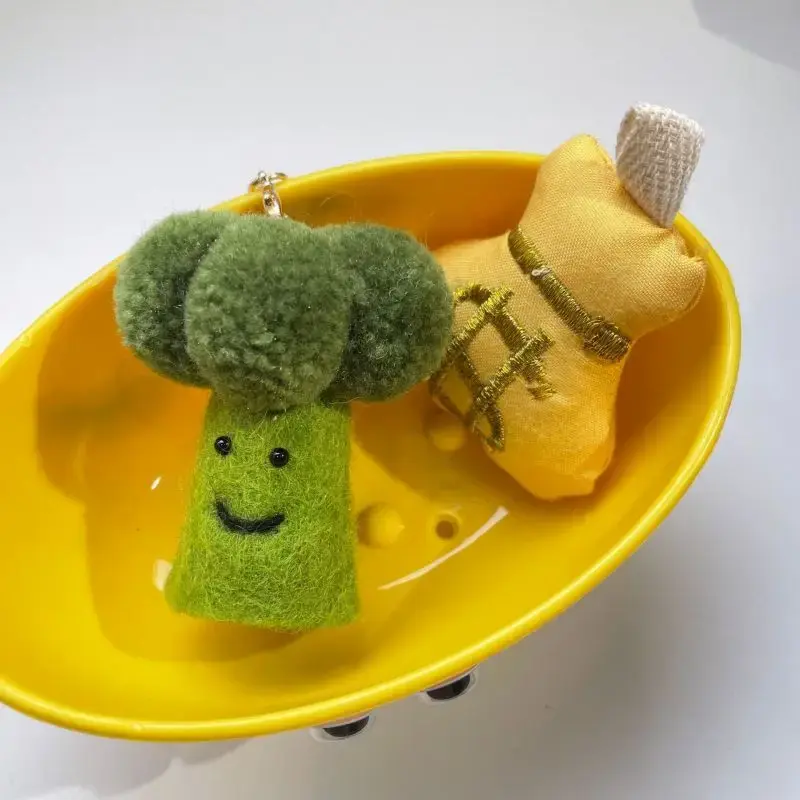 Creative Cute Cartoon Green Broccoli Shape Vegetable Pendant Handmade Exquisite Fashion Personality Decorative Keychain