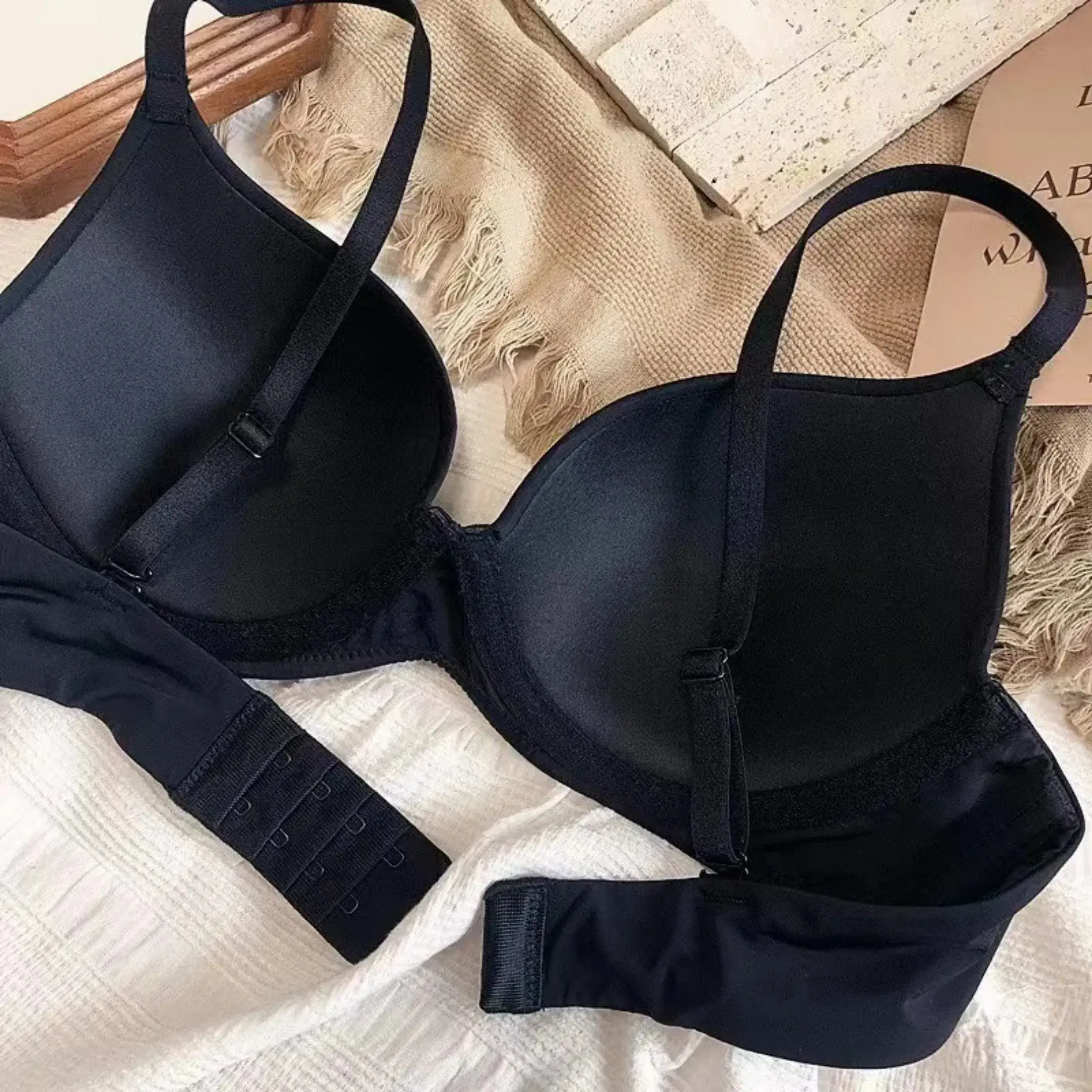 Seamless Bras for Women Push Up Bra Invisible Support Brassiere Sexy Lingerie 3/4 Cup Top Soft Simpe Bralette Women's Underwear