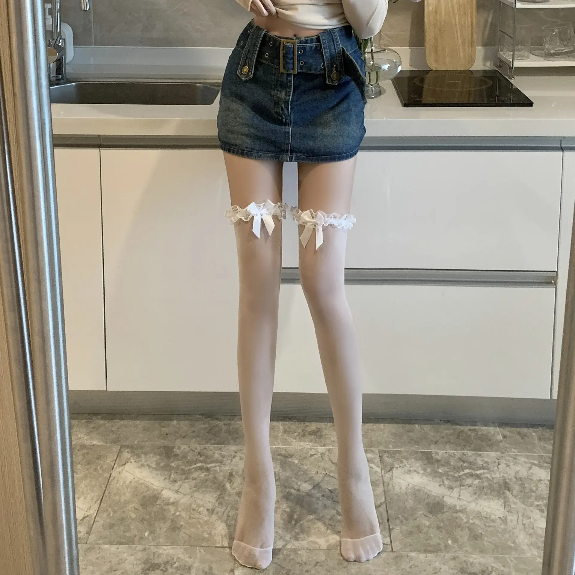 Sexy Mesh Stockings Japanese Style Women Lace Bowknot Suspender Knee High Socks Fishnet Thigh High Stockings Girl Long Socks
