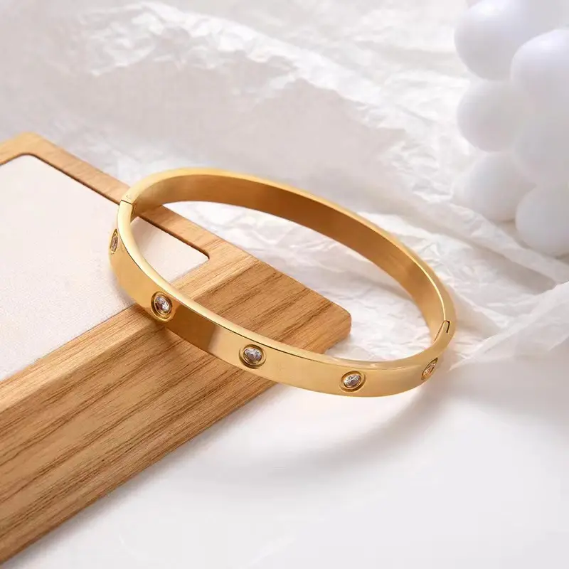 Luxury LOVE Crystal 6mm Thickness Bangles High Quality PVD Stainless Steel Oval Bracelet No Fade Jewelry for Women Gift
