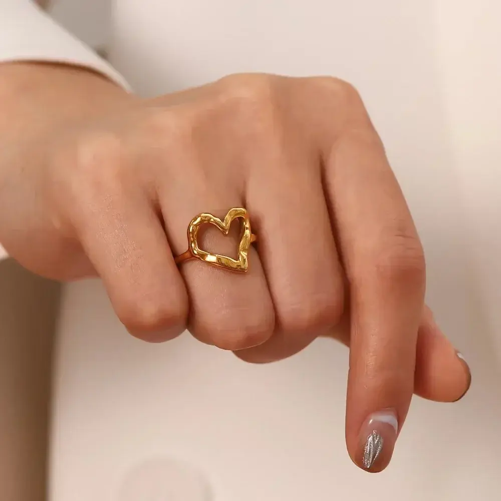 Stainless Steel Rings for Women Gold Color Love Heart Wedding statement Rings Stylish Jewelry Accessories Wholesale Dropshipping
