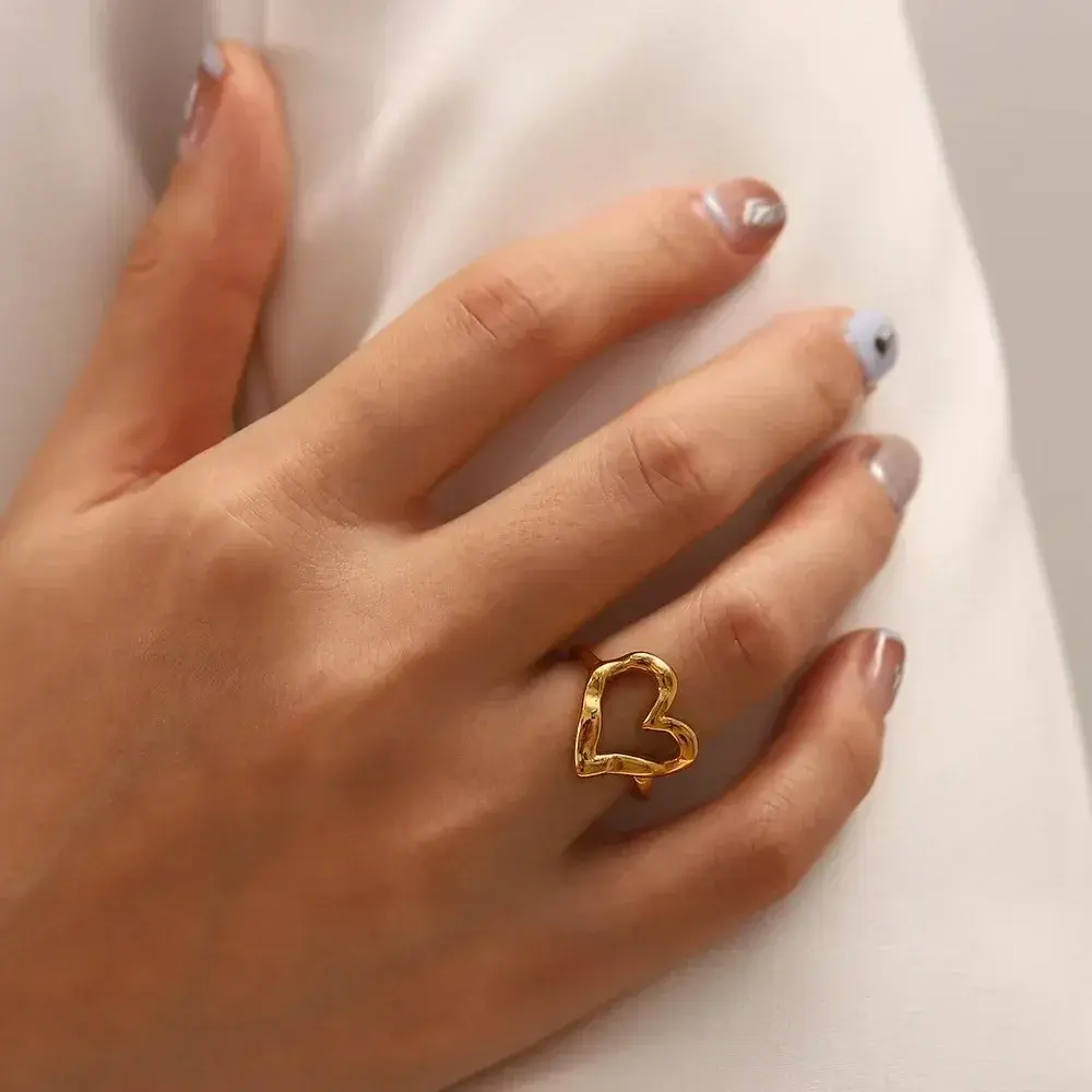 Stainless Steel Rings for Women Gold Color Love Heart Wedding statement Rings Stylish Jewelry Accessories Wholesale Dropshipping