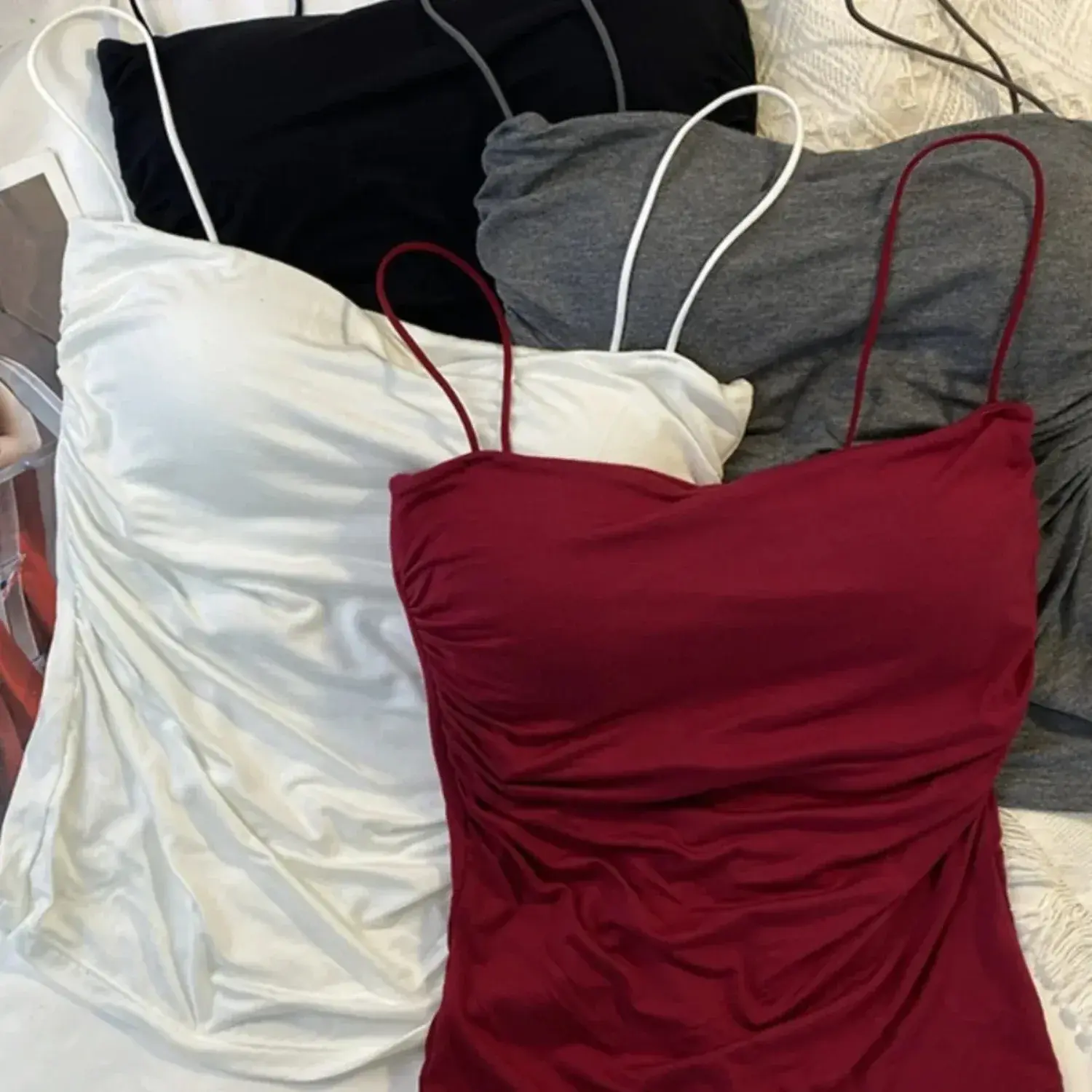 Women's Sleeveless Top Tank Underwear Fitted Camisole Sexy Short Top With Thin Straps Plain White Tank Top Camisole Korean