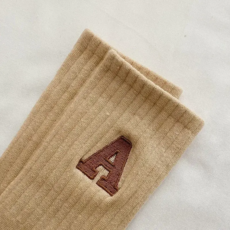 Women's Korean Socks Autumn Winter Trend A- Letter Long Socks Ins Fashion Versatile Breathable Mid Tube Sports Socks