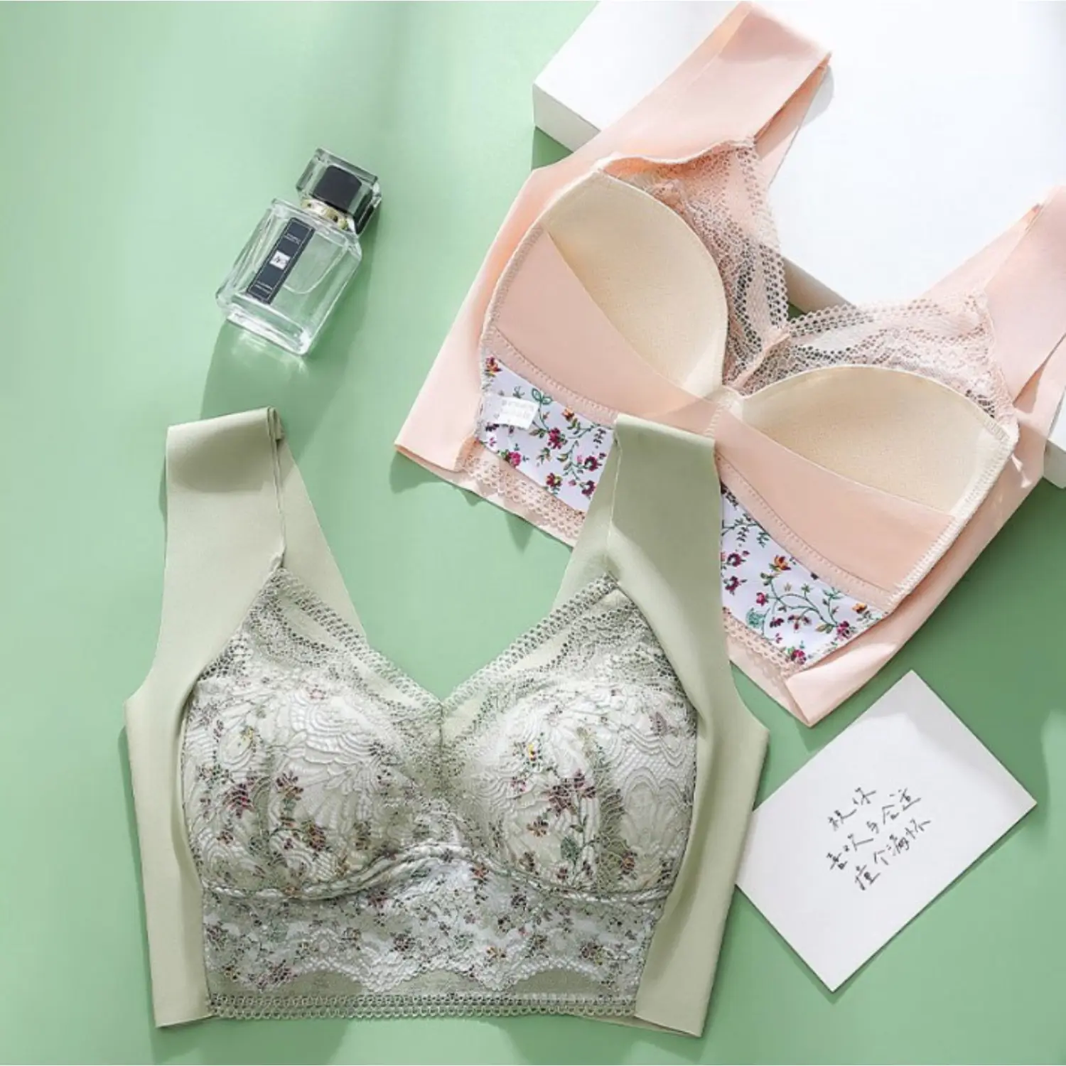 Floral Bras for Women Latex Sexy Lace Thin Steel Ring Free Bralette Seamless Tube Top One Piece Plus Size Invisible Push Up Bra