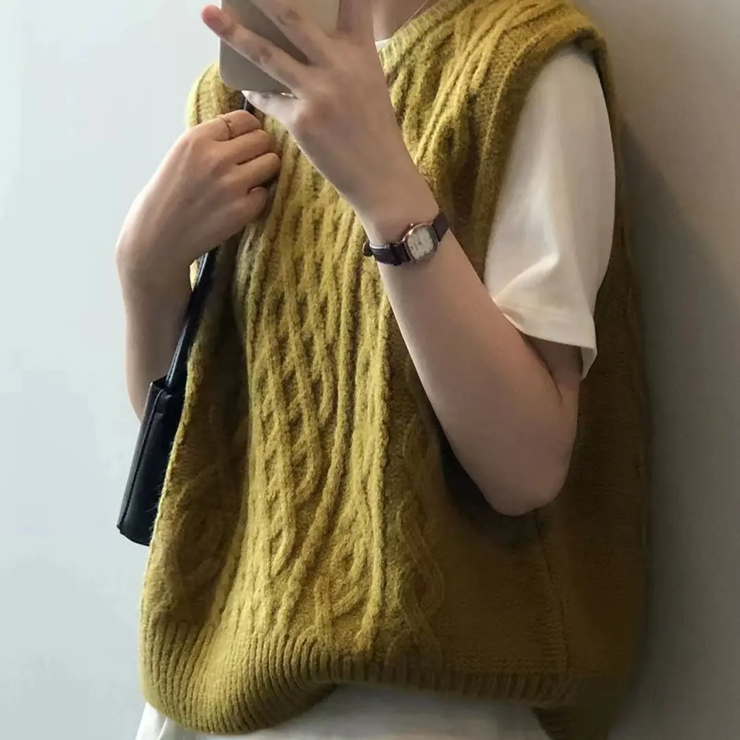 Women Vintage Twist Sleeveless Vest Sweater Autumn Winter Korean Thickened Loose Folded Pullovers Knitted Waistcoat