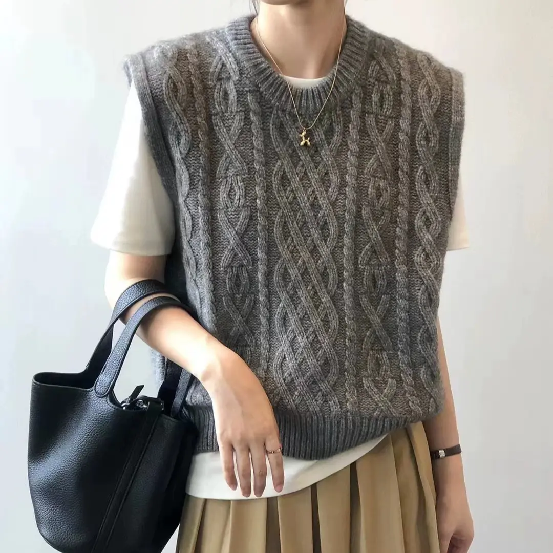 Women Vintage Twist Sleeveless Vest Sweater Autumn Winter Korean Thickened Loose Folded Pullovers Knitted Waistcoat