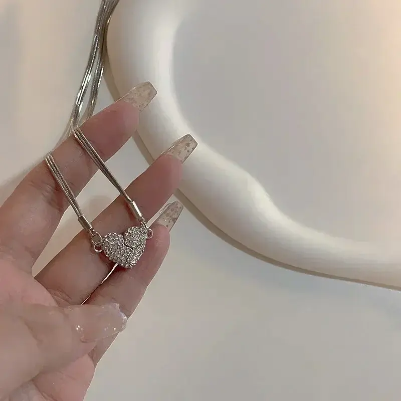 Elegant Heart Shaped Zircon Pendant Necklace Fashion Multilayer Magnetic Clasp Clavicle Chain for Women New Party Gift Jewelry