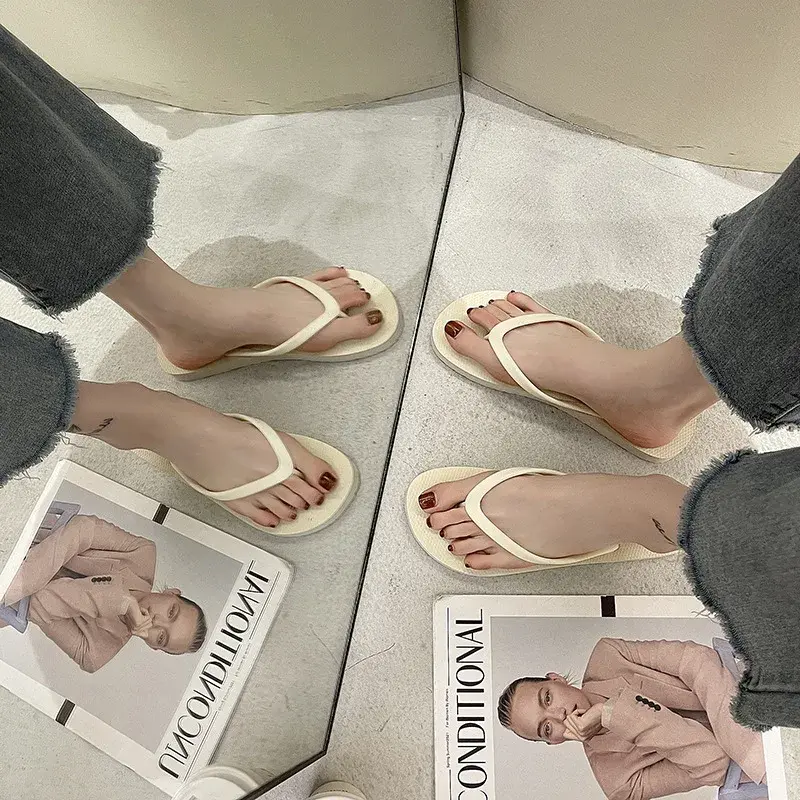 Women Summer Flip Flop Slippers Antiskid Bathroom Bathing Beach Beach Plywood Summer Cool Slippers Non-slip Breathable Fashion