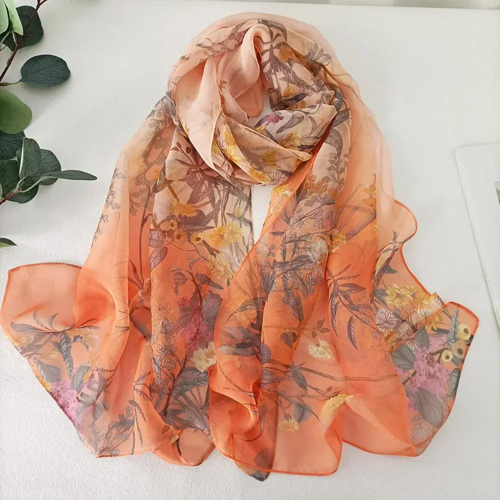 Luxury Women Elegant Beach Neck Scarf Female Silk Shawls Print Headband Summer Lady Wraps Sunscreen Wraps Sunscreen Hijab