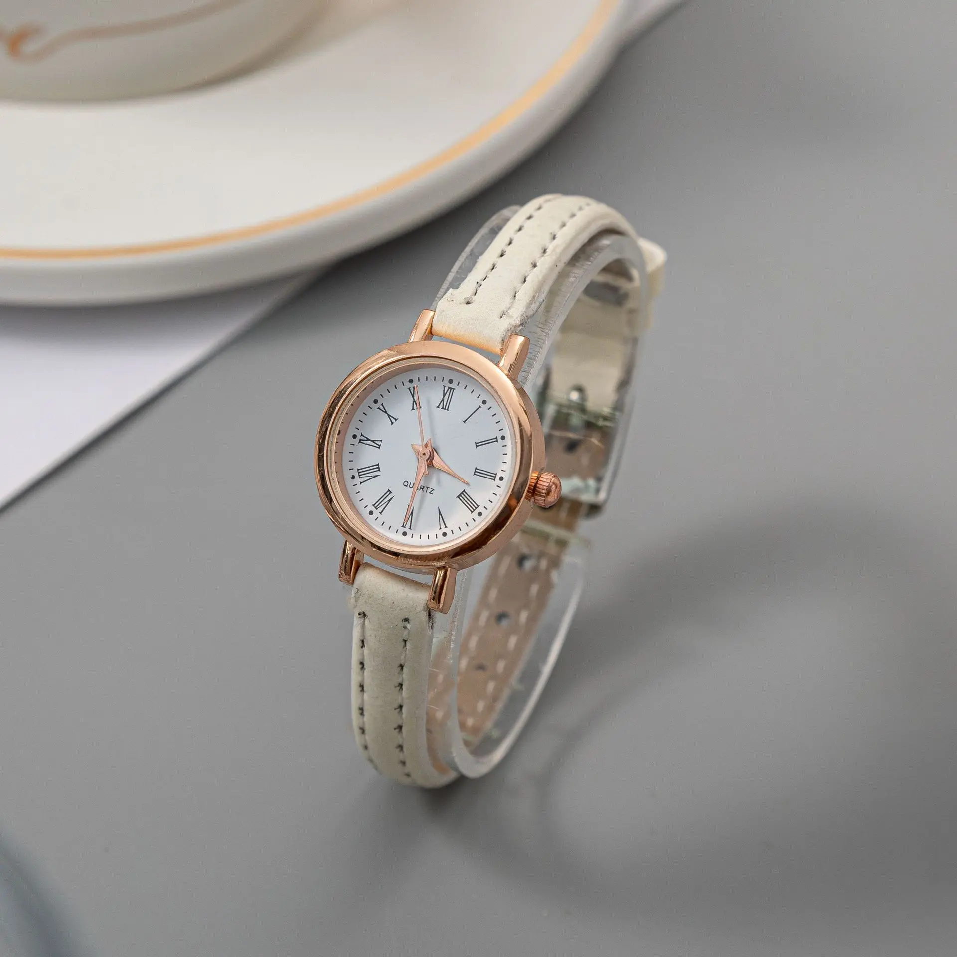Simple Women's Watches Small Round Girl's Belt Watches Quartz Wristwatches Women's Watch Gift Reloj Para Mujer Women Watch