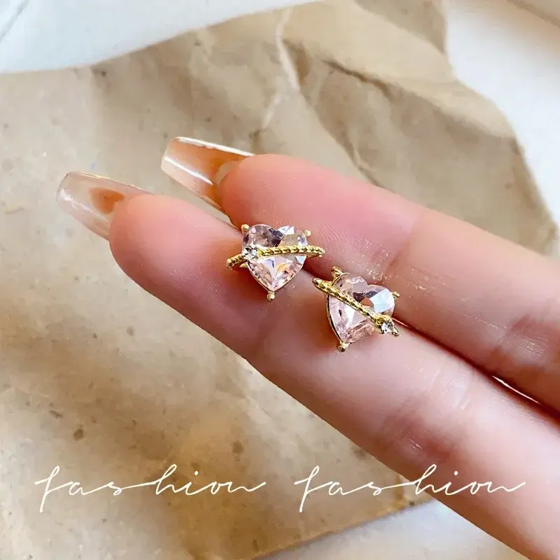 INS Y2K Pink Heart Stud Earrings for Women Girls Korean Punk Gothic Earring Sweet Crystal Drop Earring Fashion Jewelry Gifts