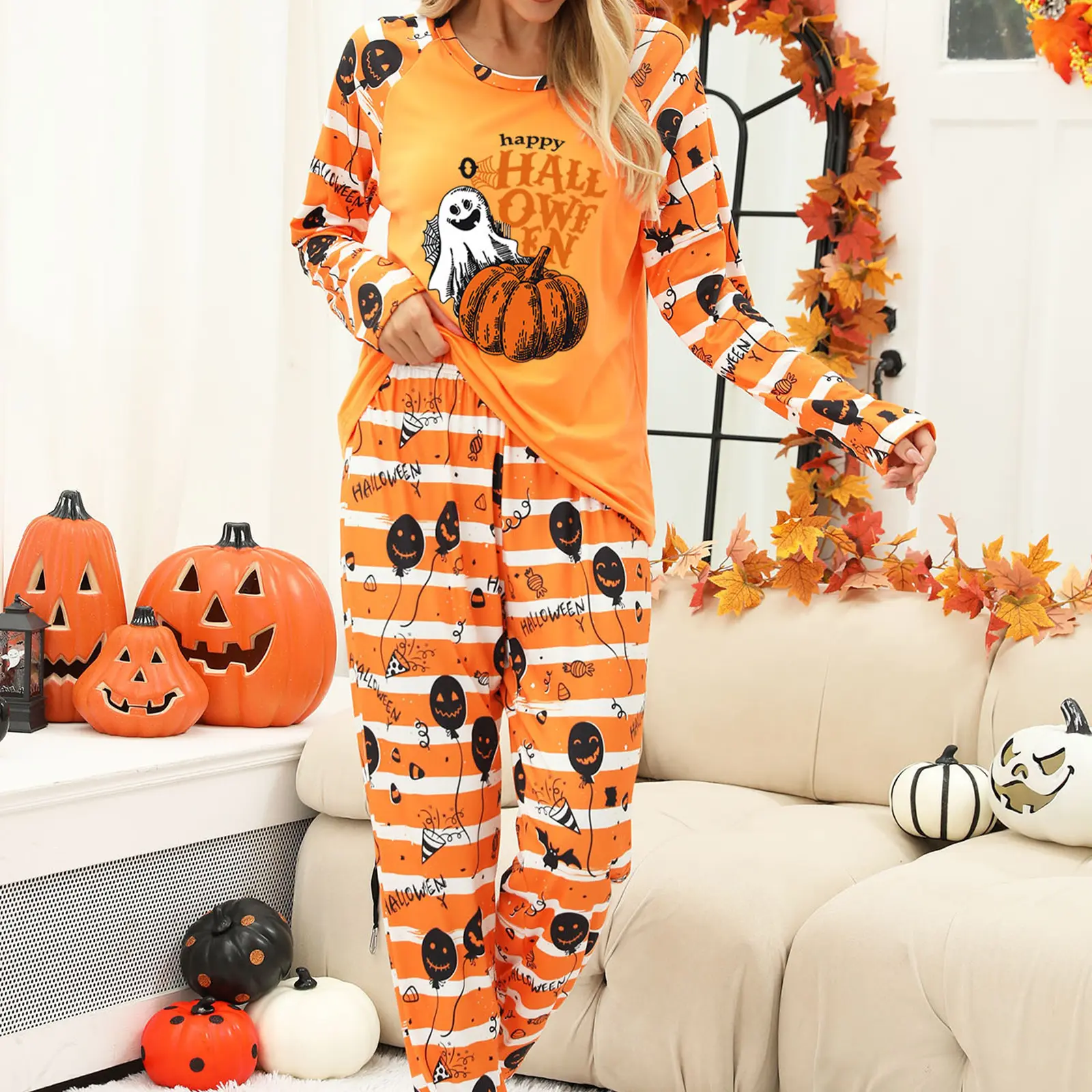 Women's Halloween Pajamas Set Ghost Pumpkin Print Long Sleeve Round Neck Tops with Elastic Waist Long Pants Loungewear