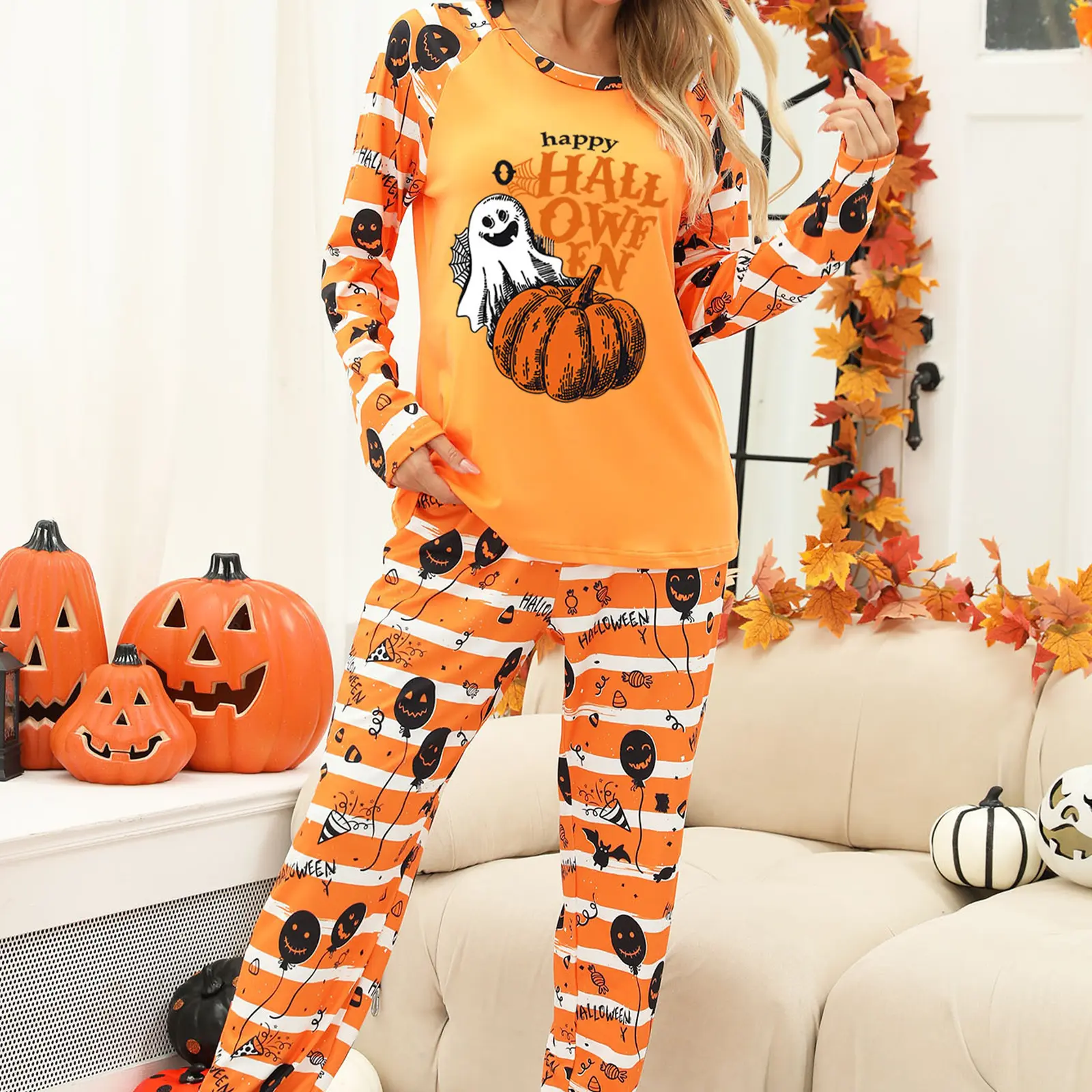 Women's Halloween Pajamas Set Ghost Pumpkin Print Long Sleeve Round Neck Tops with Elastic Waist Long Pants Loungewear
