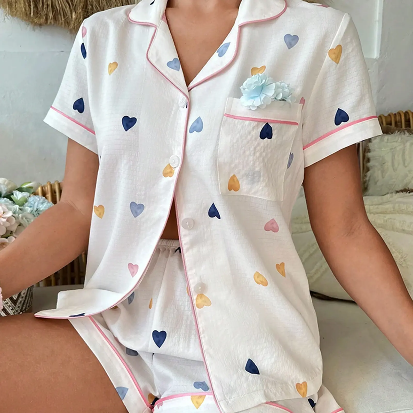 Women's Summer Loungewear Set, Heart Print Short Sleeve Notched Lapel Tops with Elastic Waist Shorts 2 Pieces Sleepwear