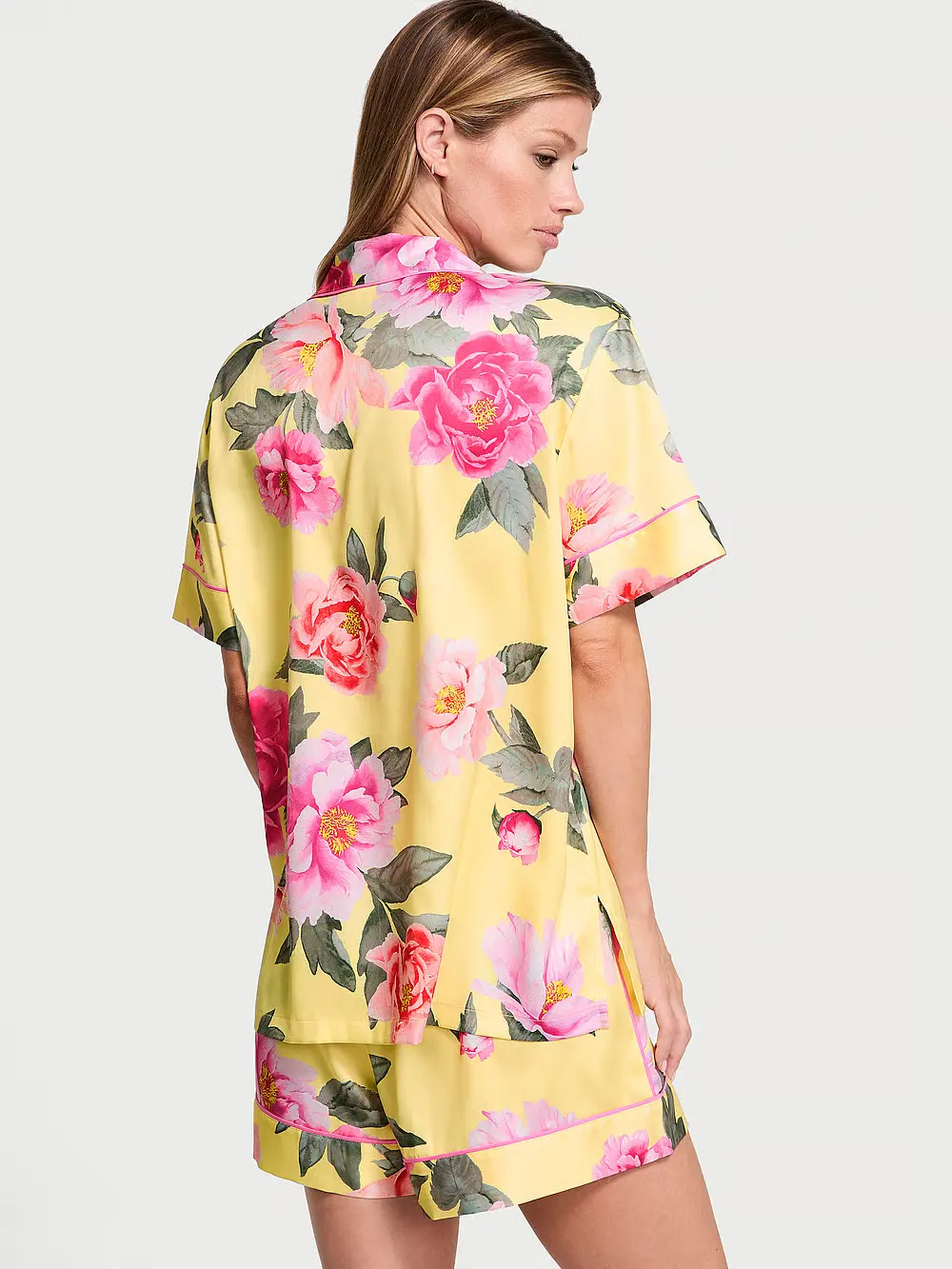Women Floral Pajama Set, Short Sleeve Button Closure Shirt with Shorts Sleepwear Loungewear