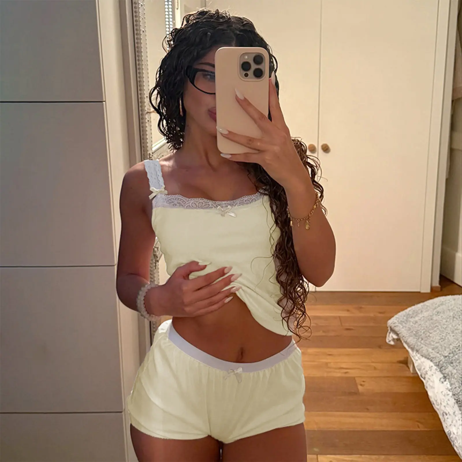 Women's Summer Pajamas Set Stylish Contrast Edge Camisole Tops with Shorts Lounge Wear 2 Pcs Set