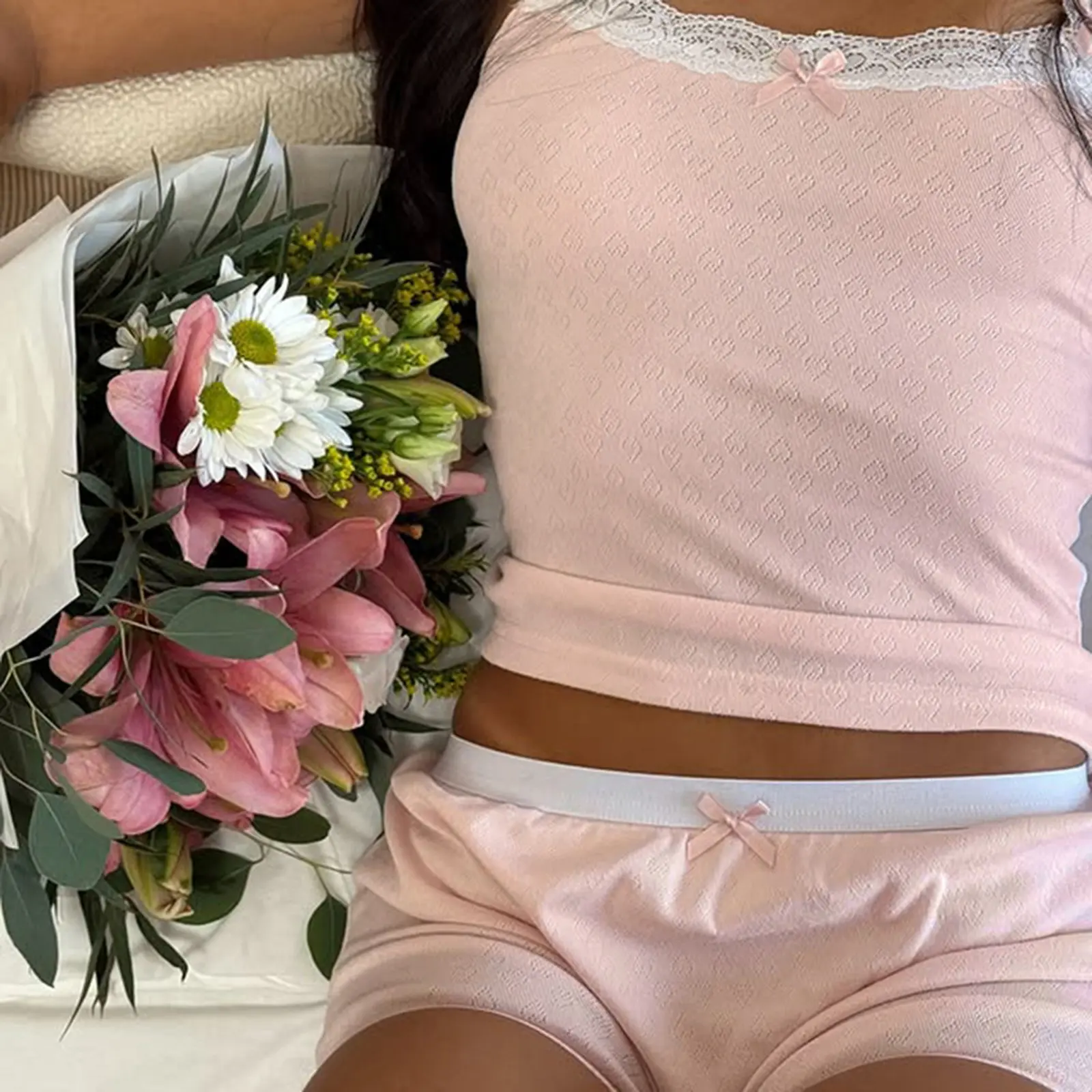 Women's Summer Pajamas Set Stylish Contrast Edge Camisole Tops with Shorts Lounge Wear 2 Pcs Set