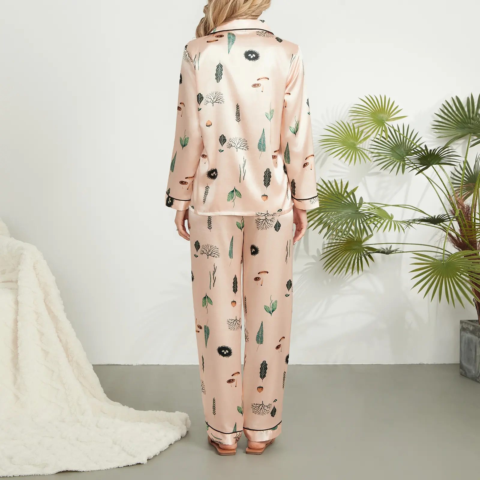 Women Satin Pajamas Lounge Set Leaves Print Turn-Down Collar Long Sleeve Shirts Tops and Pants 2 Piece Loungewear Outfits