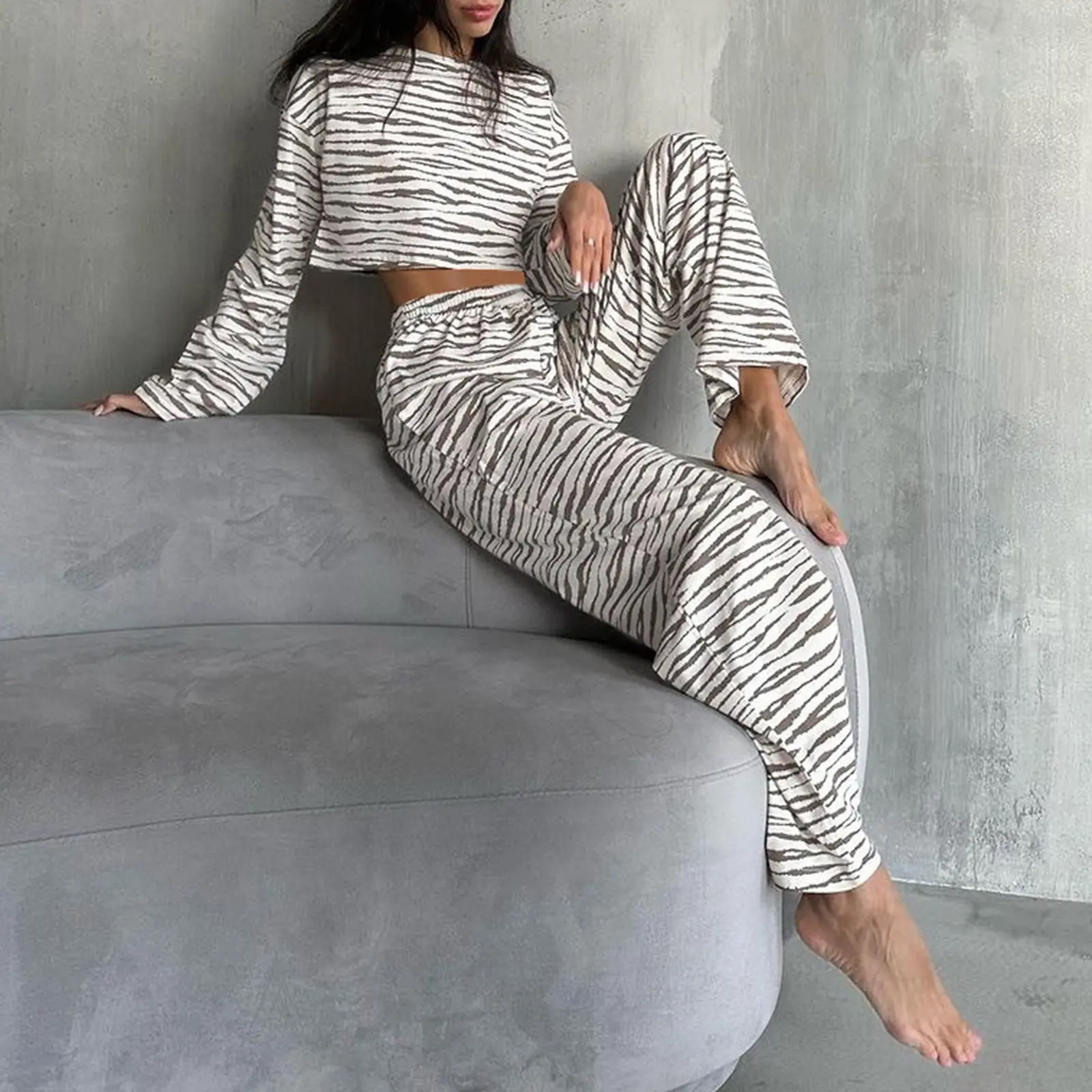 Women Pajamas Lounge Set Zebra Stripe Round Neck Long Sleeve Crop Tops and Pants 2 Piece Loungewear Outfits