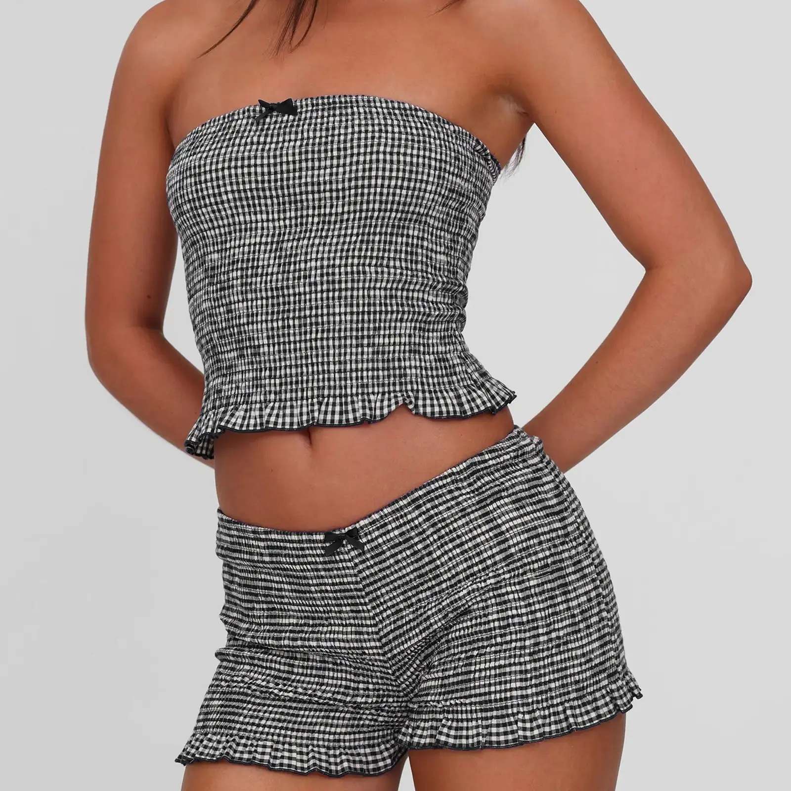 Plaid Smocked Pajama Sets for Women Summer Strapless Sleeveless Crop Tube Tops and Shorts Slim Fit Soft Sleepwear