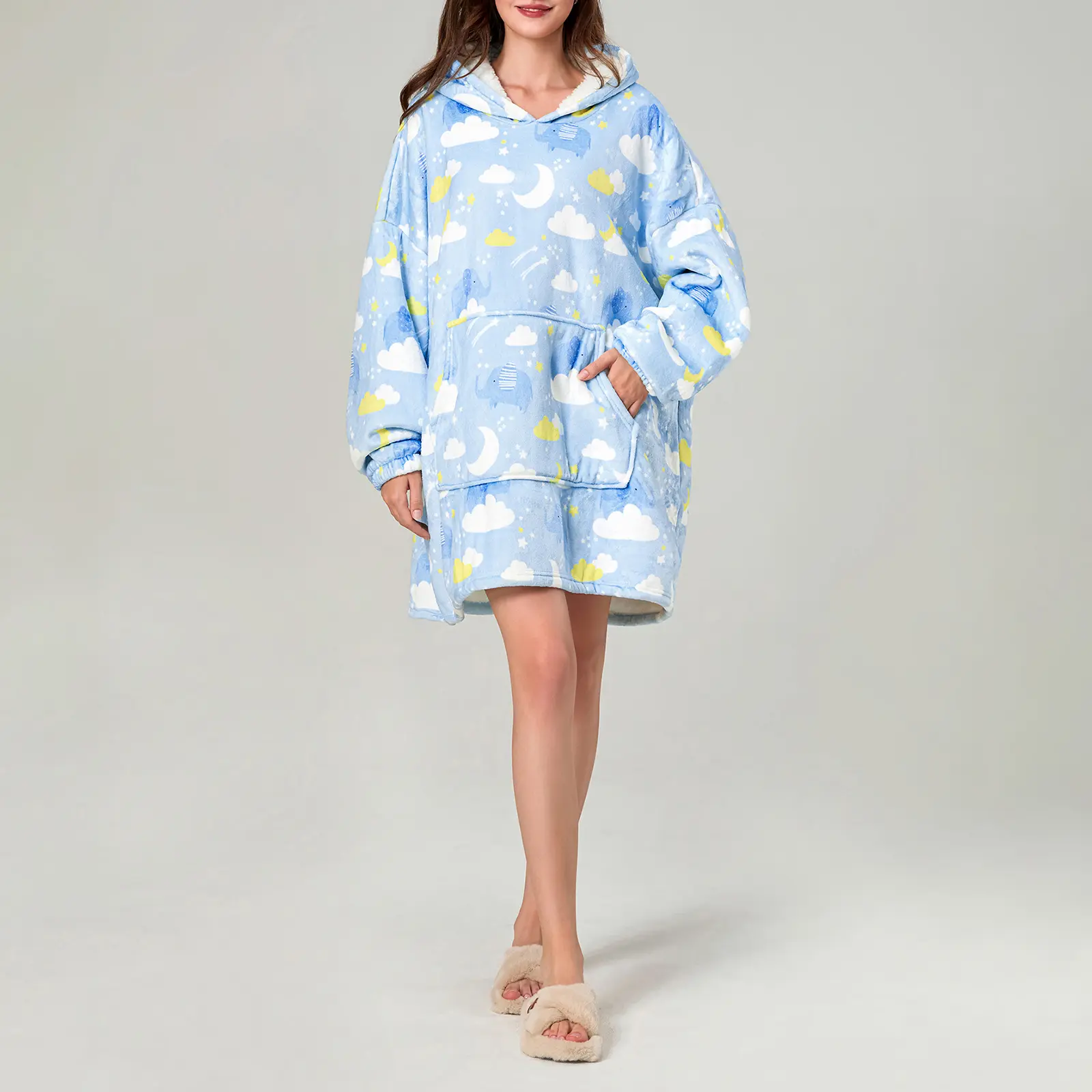 Women's Cartoon Print Hoodie Flannel Wearable Blanket Long Sleeve Kangaroo Pocket Winter Loungewear Pullover