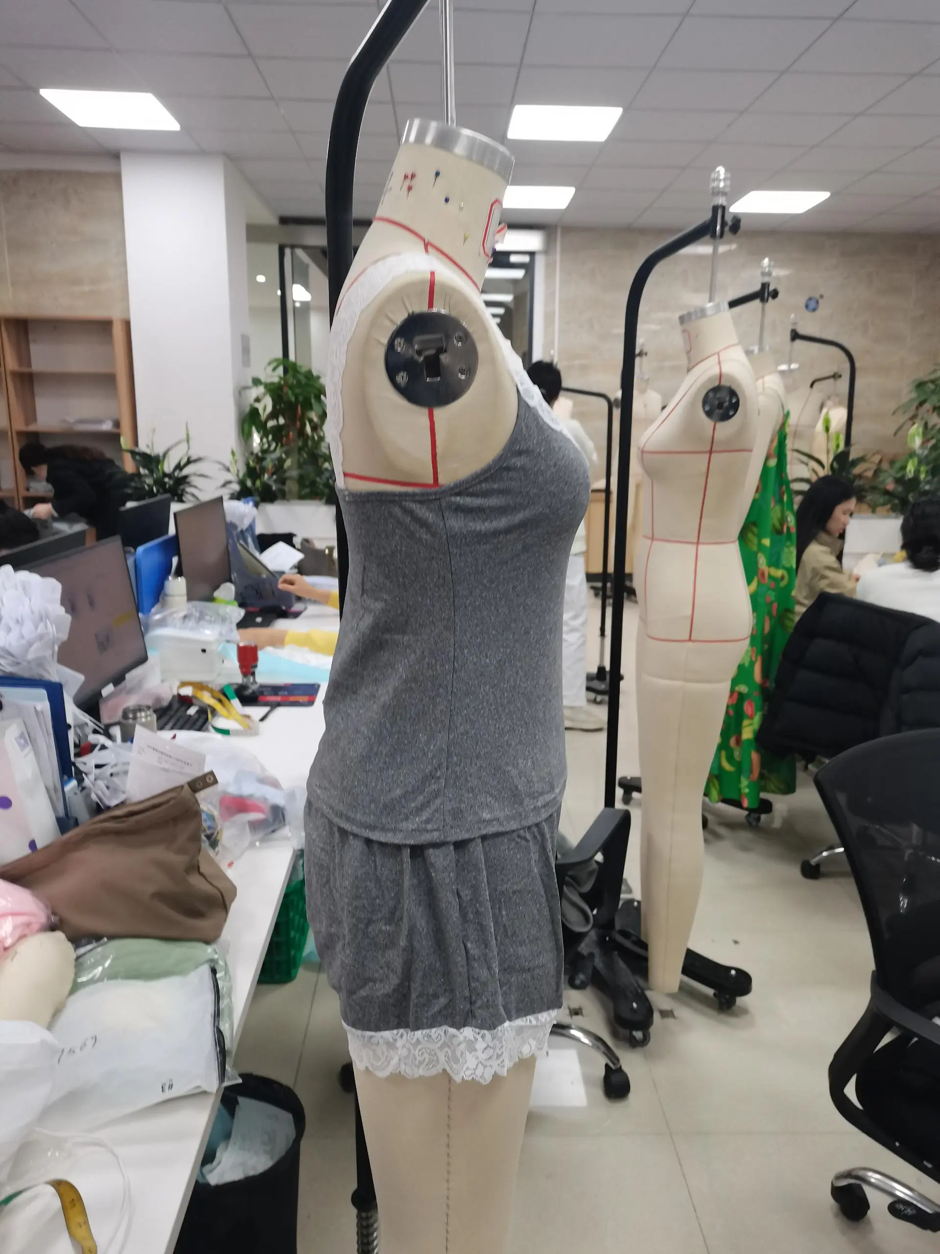 Women's Summer Two Piece Loungewear Set Lace Patchwork Sleeveless Tank Tops with Elastic Waist Shorts Casual Sleepwear