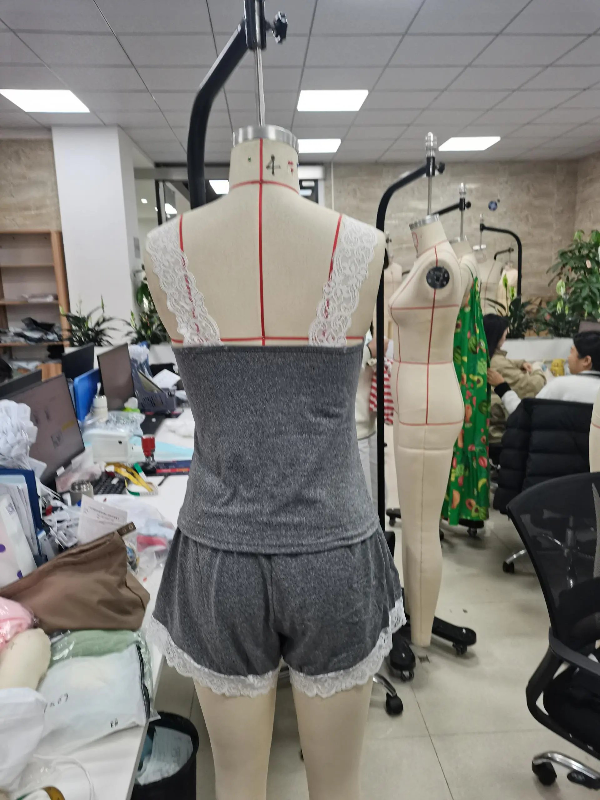 Women's Summer Two Piece Loungewear Set Lace Patchwork Sleeveless Tank Tops with Elastic Waist Shorts Casual Sleepwear