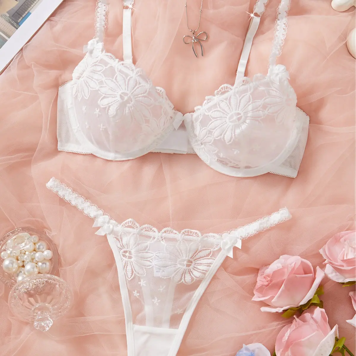 Women Lace Lingerie Set Flower Bra and Panty Set Low Waist Ladies 2-piece Underwear Sexy Exotic Sets