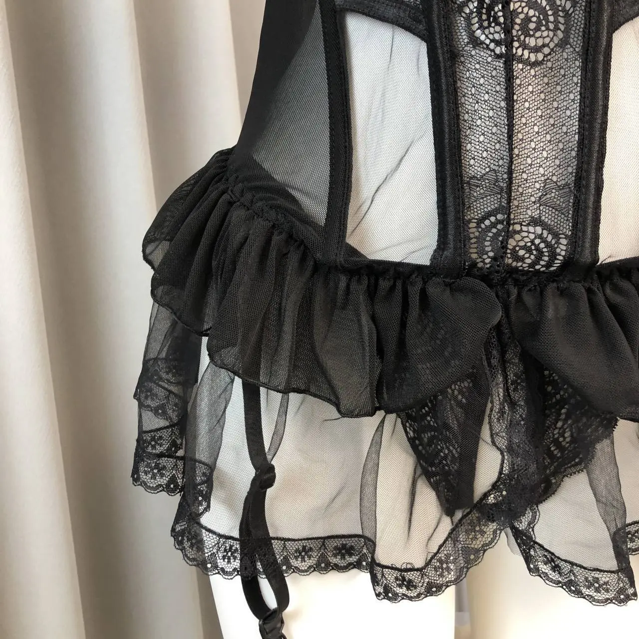 Women's 3Piece Ruffled Lingerie Set See-through Lace Sheer Corset Camisoles + Thong + Choker with Bell Night Suit