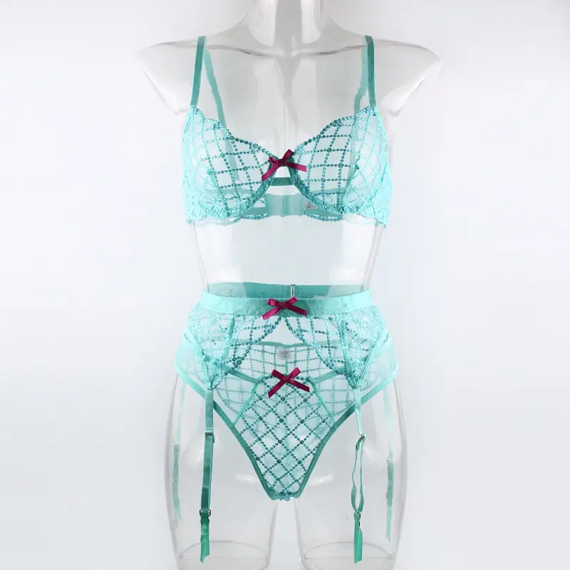 Luxury Lingerie Erotic Outfit Lace Sexy Ladies Underwear Suspender Set Romantic Fancy See Through Bra And Panties Lingerie Set