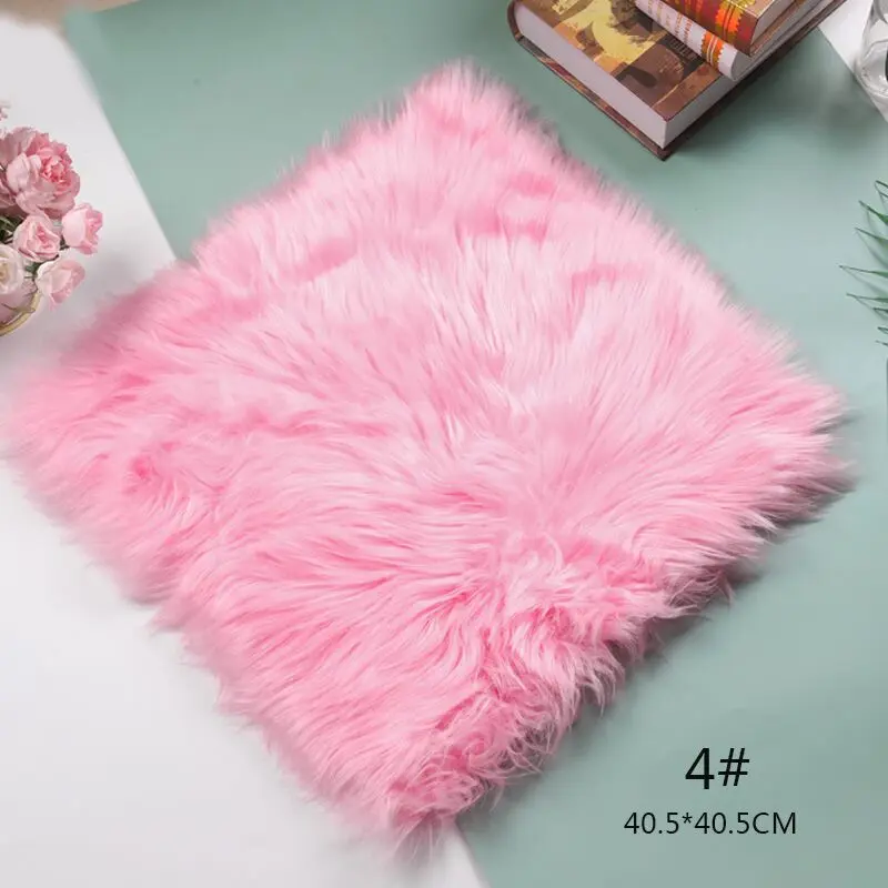 TSZS 1pcs/lot New Design Hairy Nail Table Mat With Hair Washable Nail Art Tool Manicure Holder Pads Photo Props Heart Background
