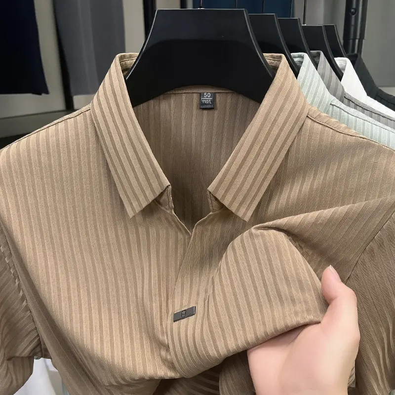 High quality personality texture stripe short sleeve polo shirt summer ice silk breathable buttonless men's solid color T-shirt
