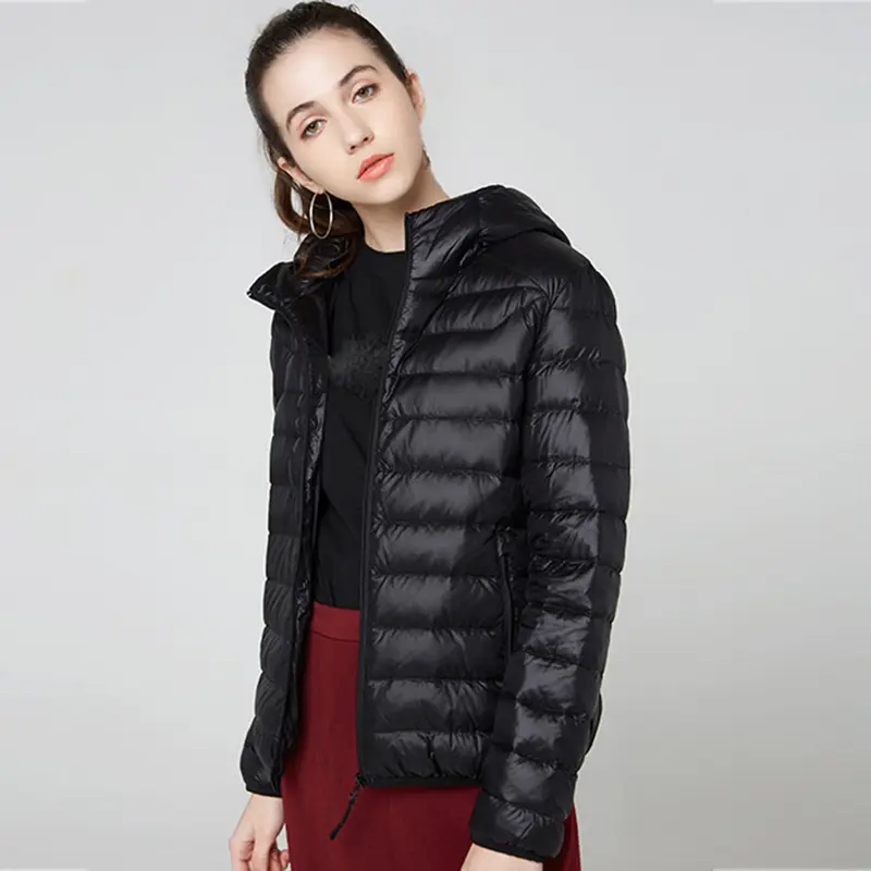 90% Ultra-light Thin Down Jacket Women 2024 Autumn Winter Slim Short Hooded Warm White Duck Down Coat Women Outerwear
