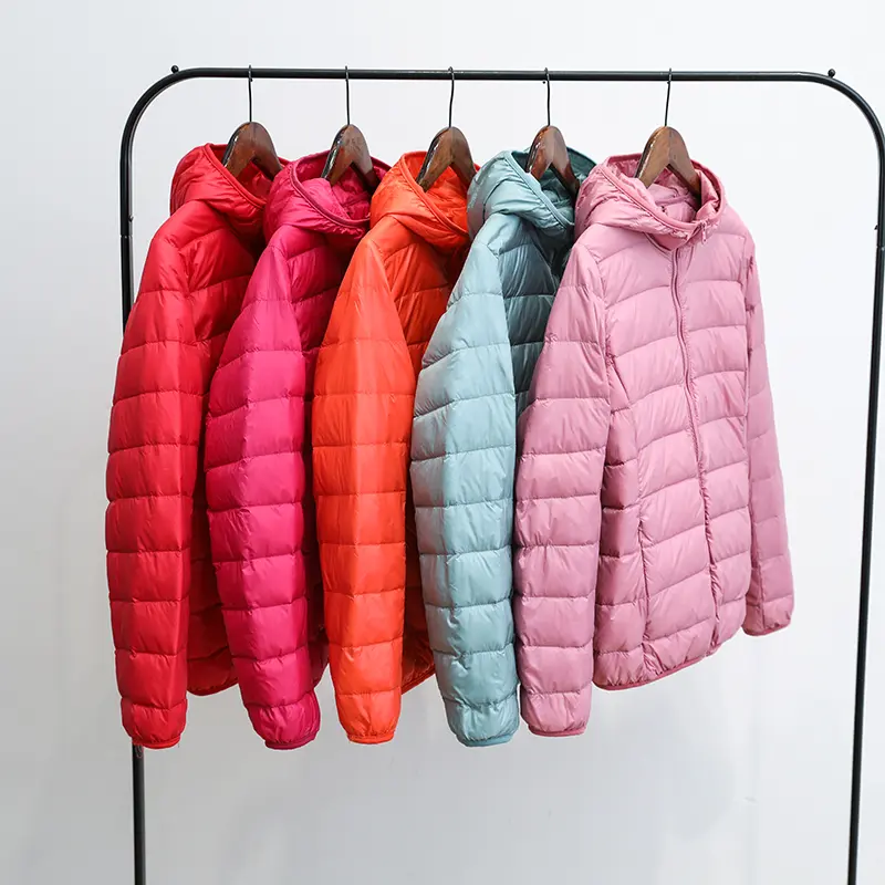 90% Ultra-light Thin Down Jacket Women 2024 Autumn Winter Slim Short Hooded Warm White Duck Down Coat Women Outerwear