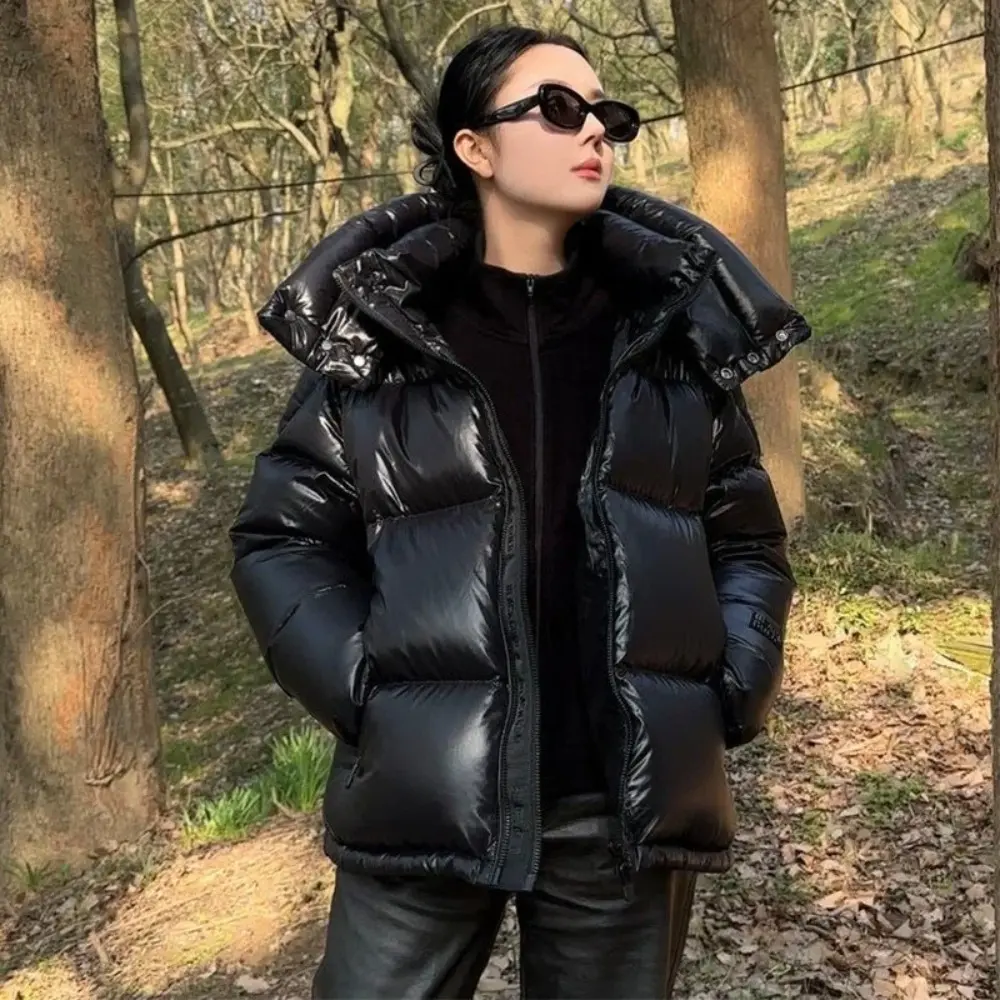 Puffer Jacket 2025 New Winter Black Glossy Short Fluffy Down Jacket Women Hooded Thickened Warm Casual 90% White Duck Down Coat