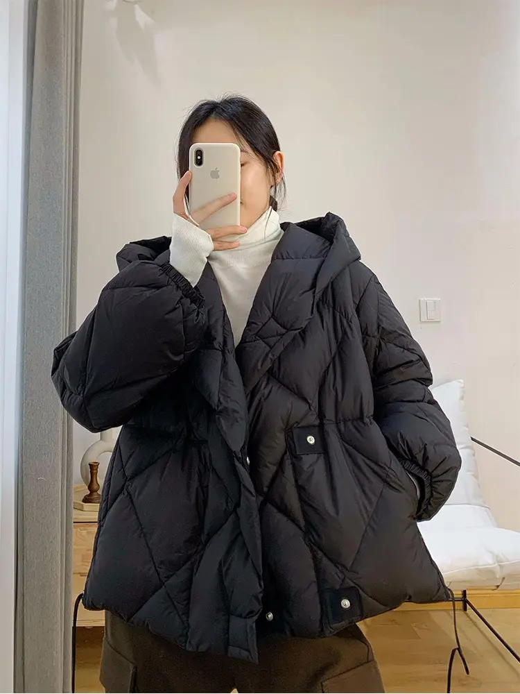 Fashion 2024 Winter 90% White Duck Down Coat Women Short Puffer Jacket Light Warm Parkas Female Casual Hooded Loose Outwear