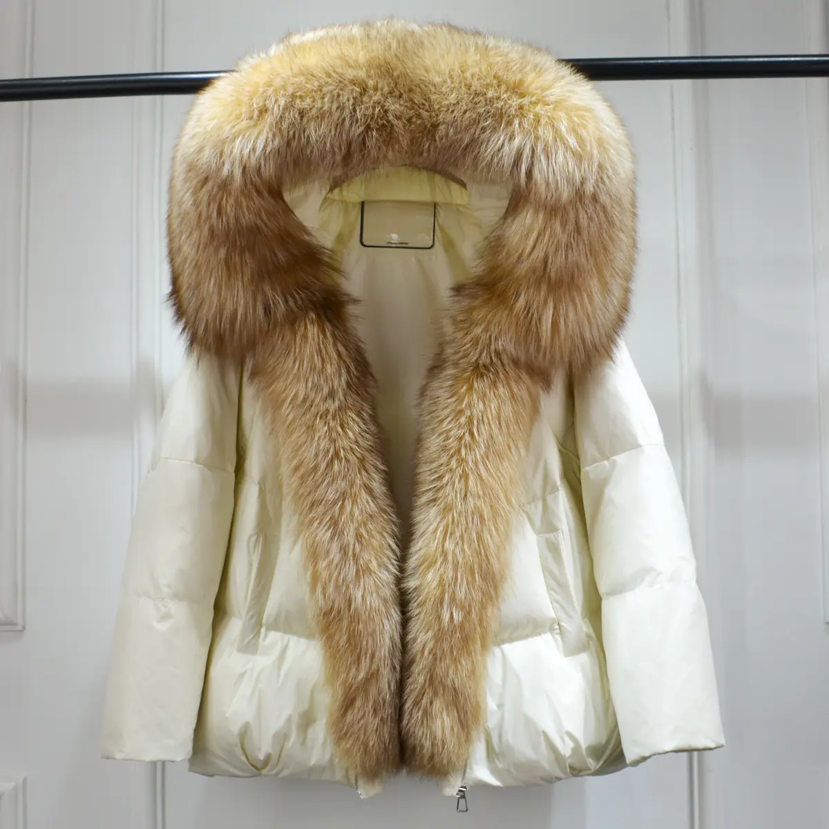 Lagabogy 2025 New Winter Women Real Fox Fur Collar Thick Warm Puffer Coat Hooded Down Jacket Luxury Outwear Female Loose Parkas