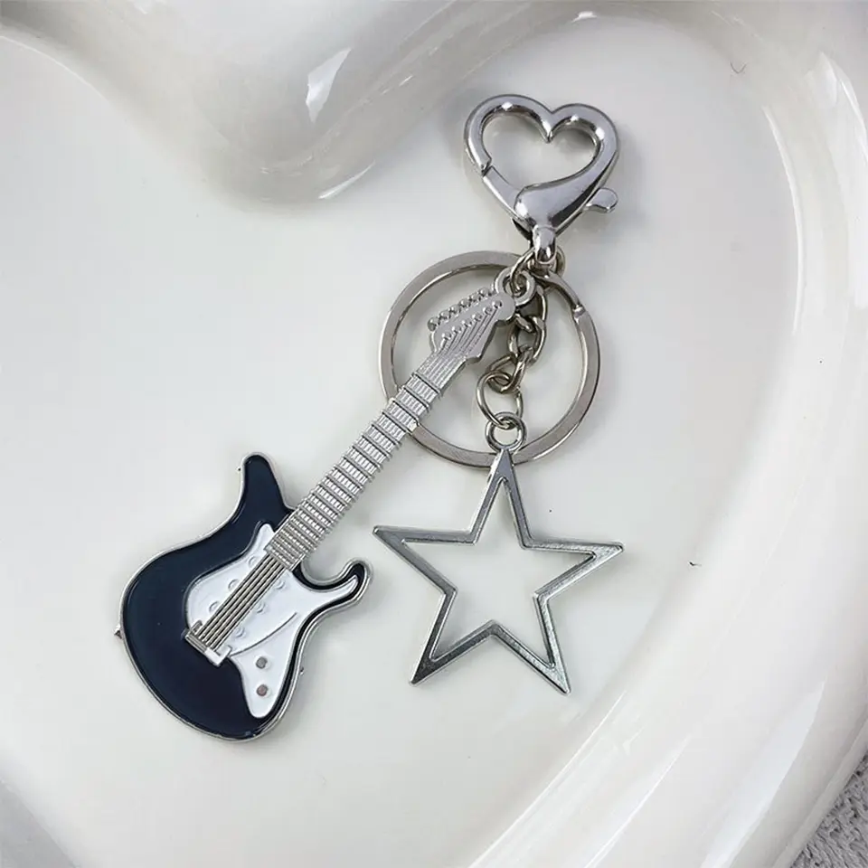 ZAKOL Y2k Guitar Love Heart Key Chain for Men Women Cool Pentagram Pendant Fashion Rock Punk Accessories Gift