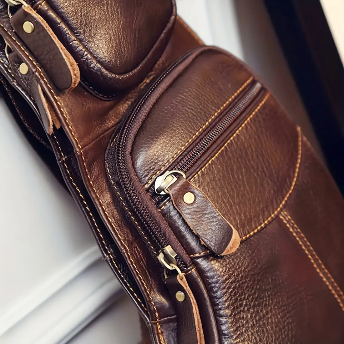 Retro leather crossbody bag, unisex backpack, single-shoulder crossbody bag, outdoor travel hiking camping tactical chest bag